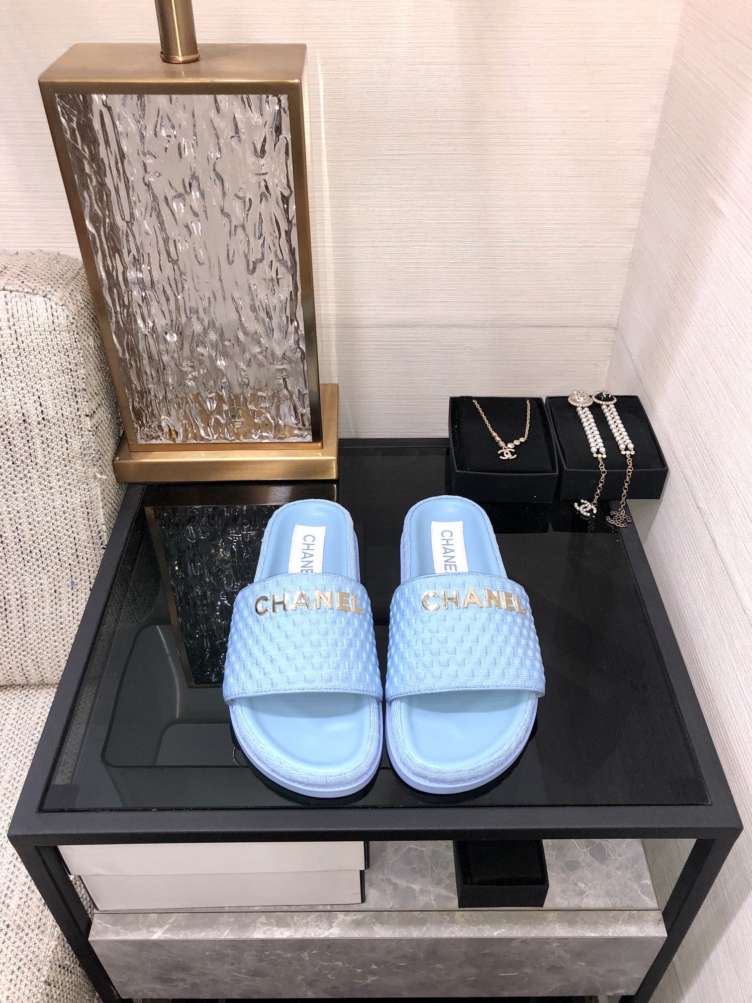 CHANEL 2022 early spring latest honey slippers fashion versatile series imported sheepskin cushioned feet