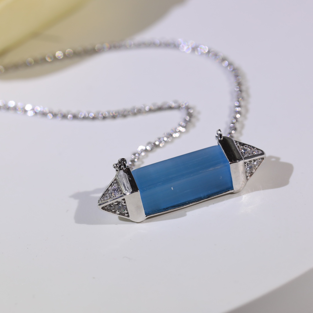 Cartier necklace