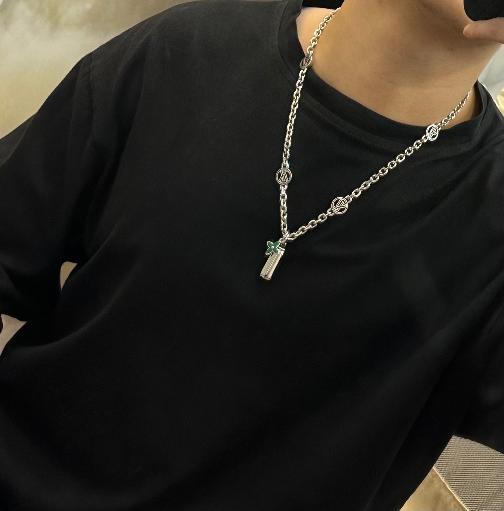 Louis Vuitton vintage silver necklace, couple's version, chain length 60 cm, changeable