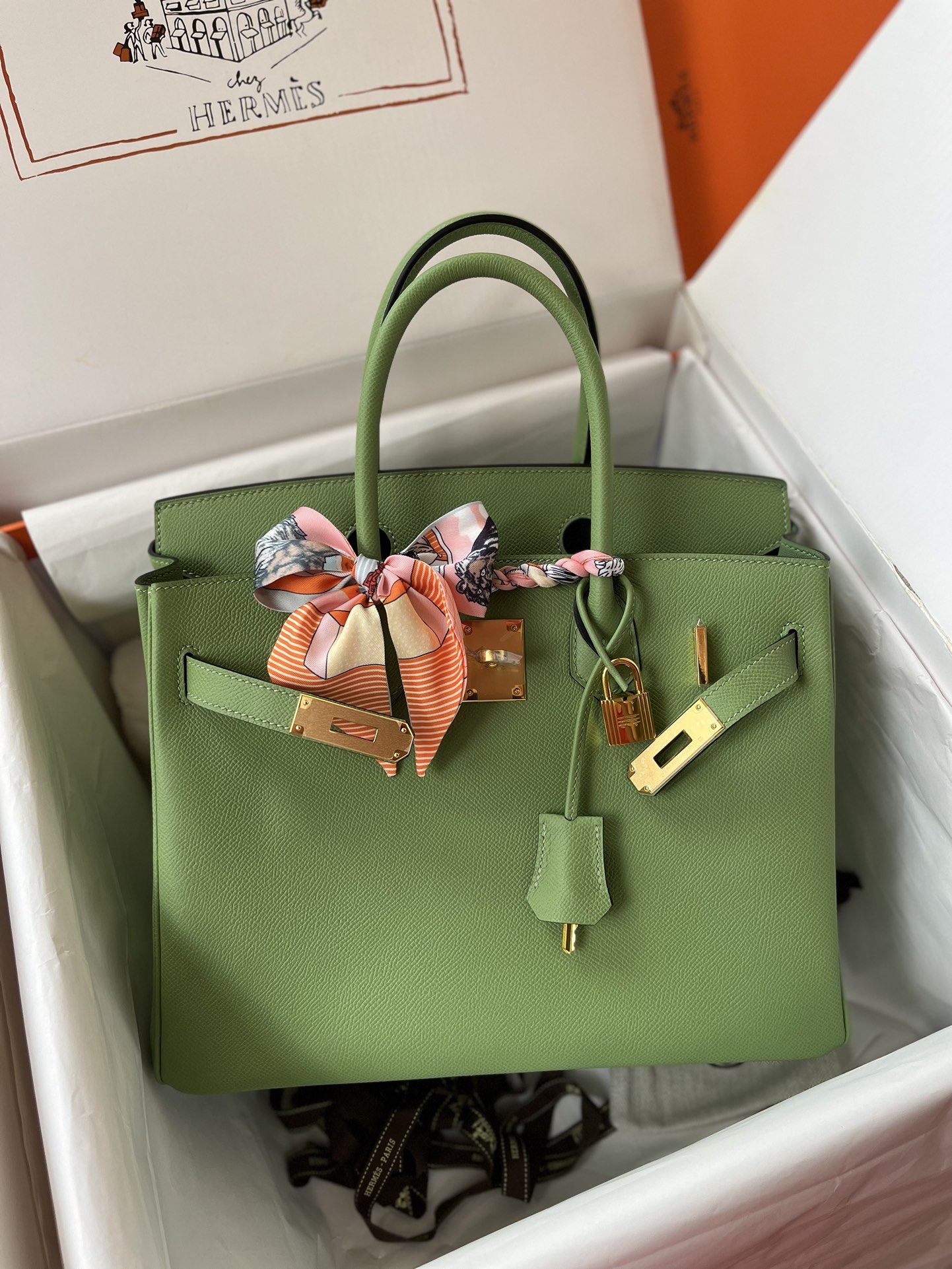 Birkin 30cm avocado green gold buckle Imported epsom leather hand sewn real shot visible to the naked eye quality