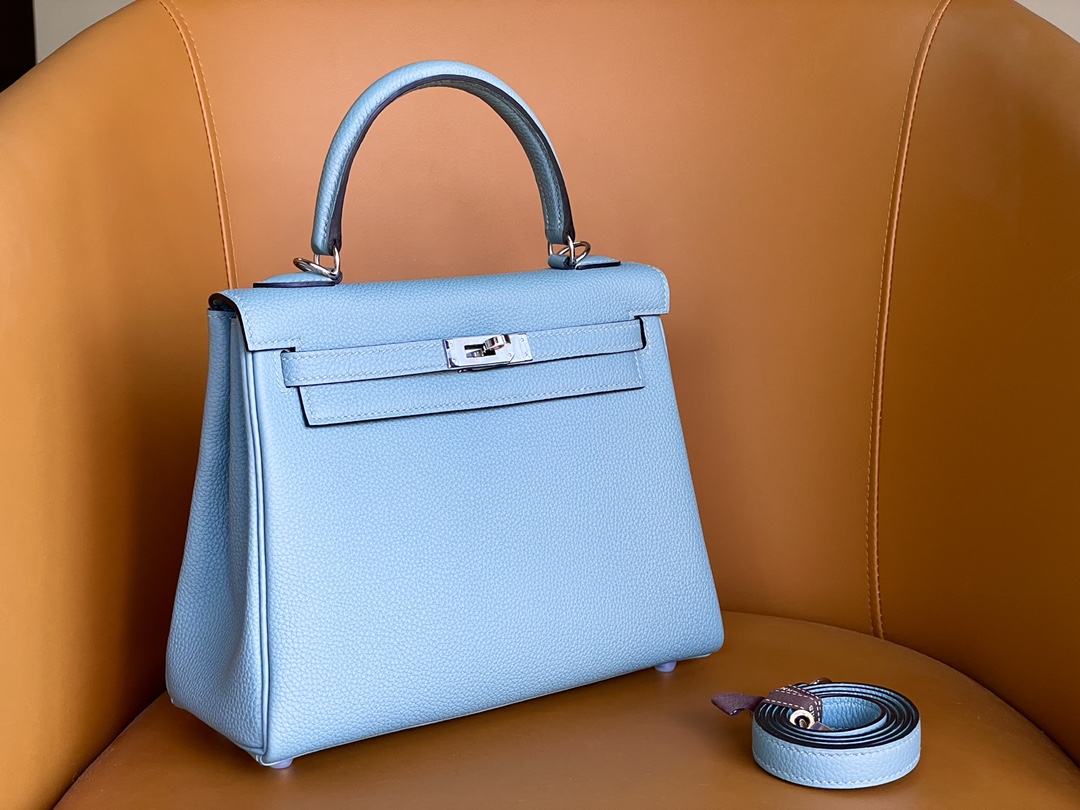 Kelly25 days cyan togo leather