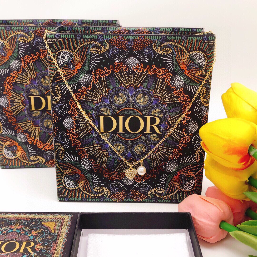 Dior Heart Pearl Necklace