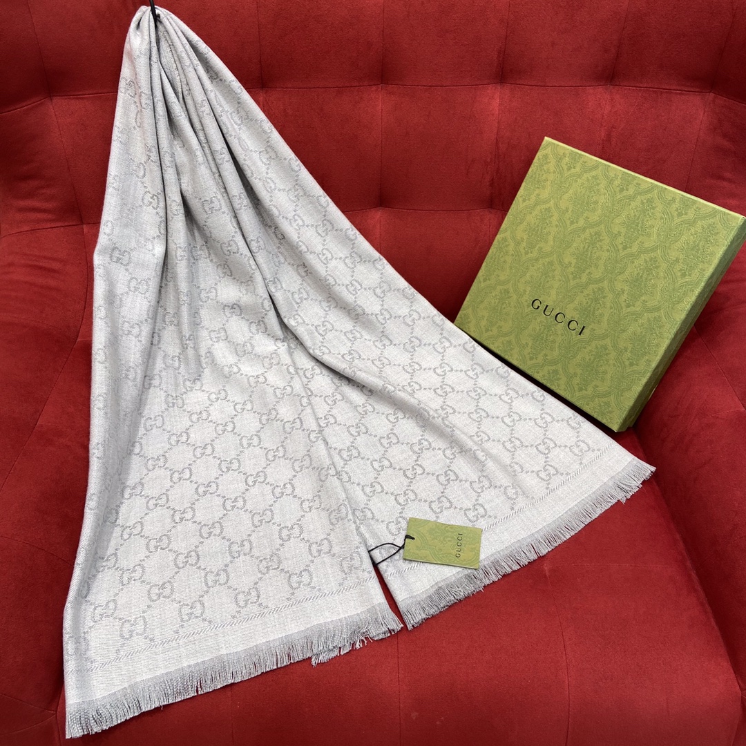 GUCCI Double-sided three-dimensional jacquard 100% wool