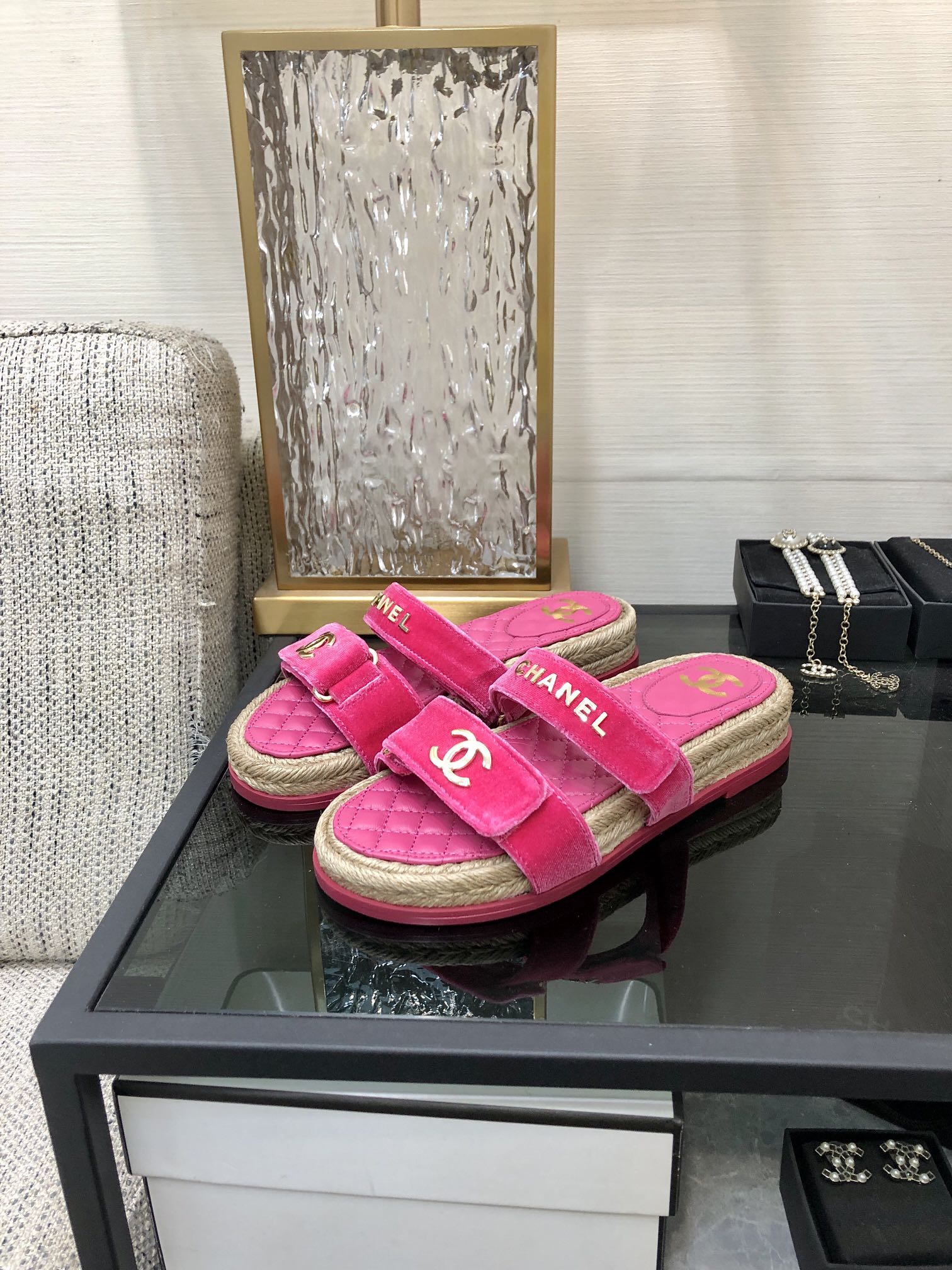CHANEL 2023 spring and summer latest woven velcro slippers Italy imported multi-layer leather outsole