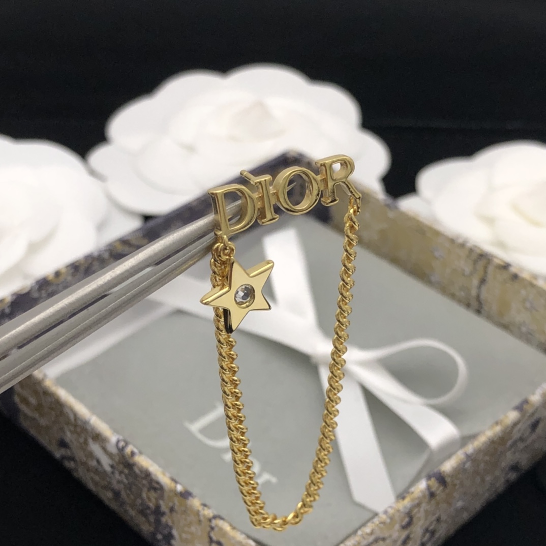 Dior star ✨ tassel stud earrings with diamonds