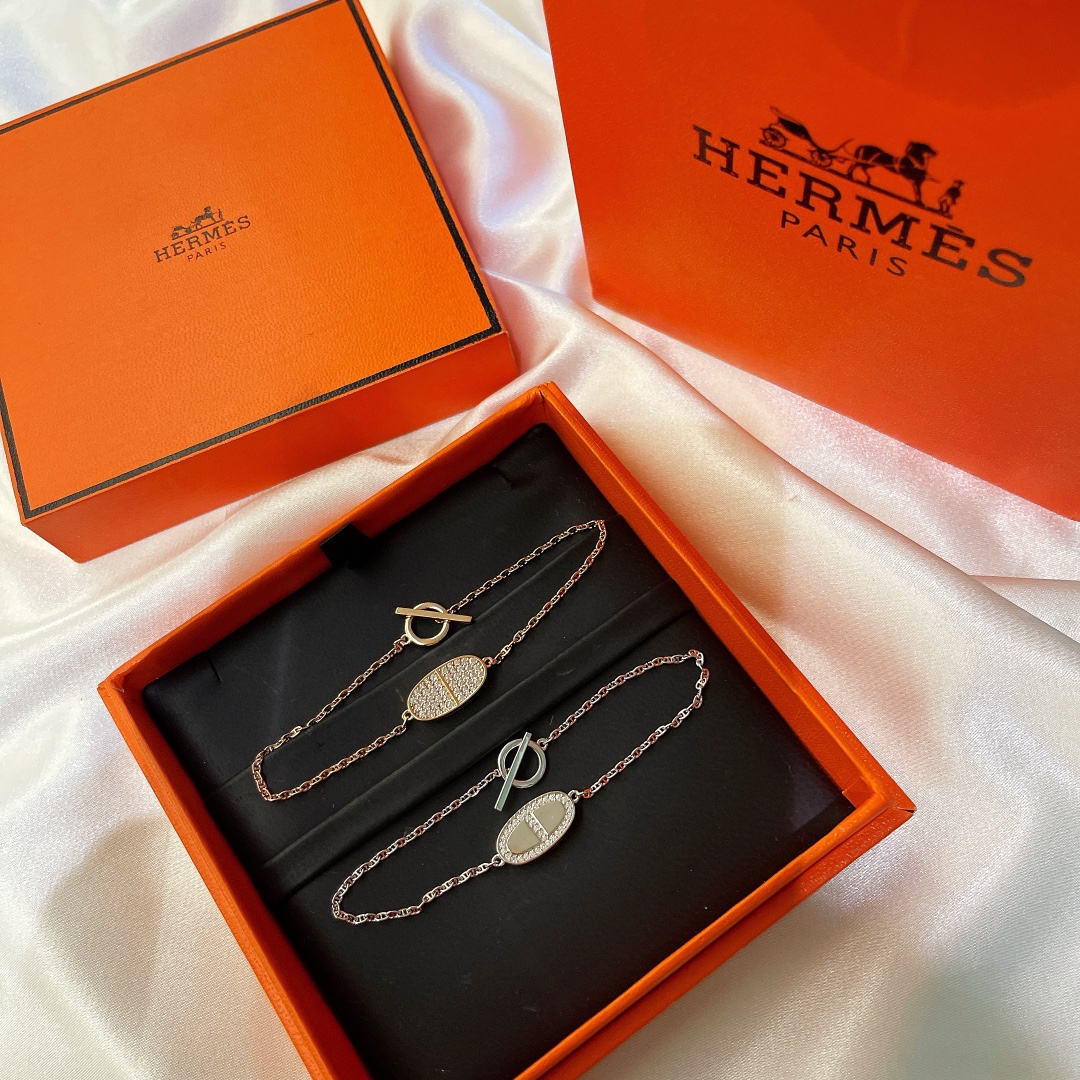 Hermes bracelet