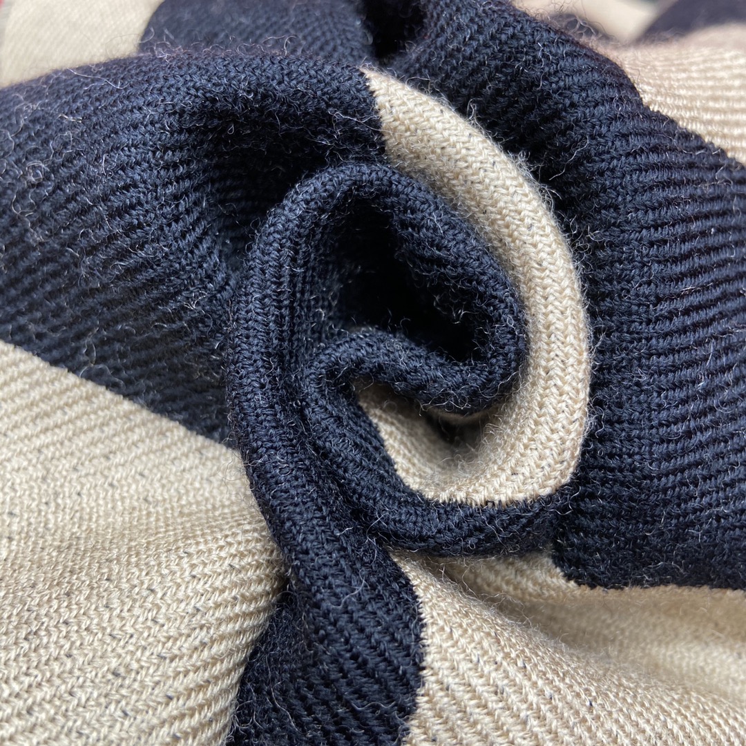 Burberry Classic Monogram Scarf 100% Wool