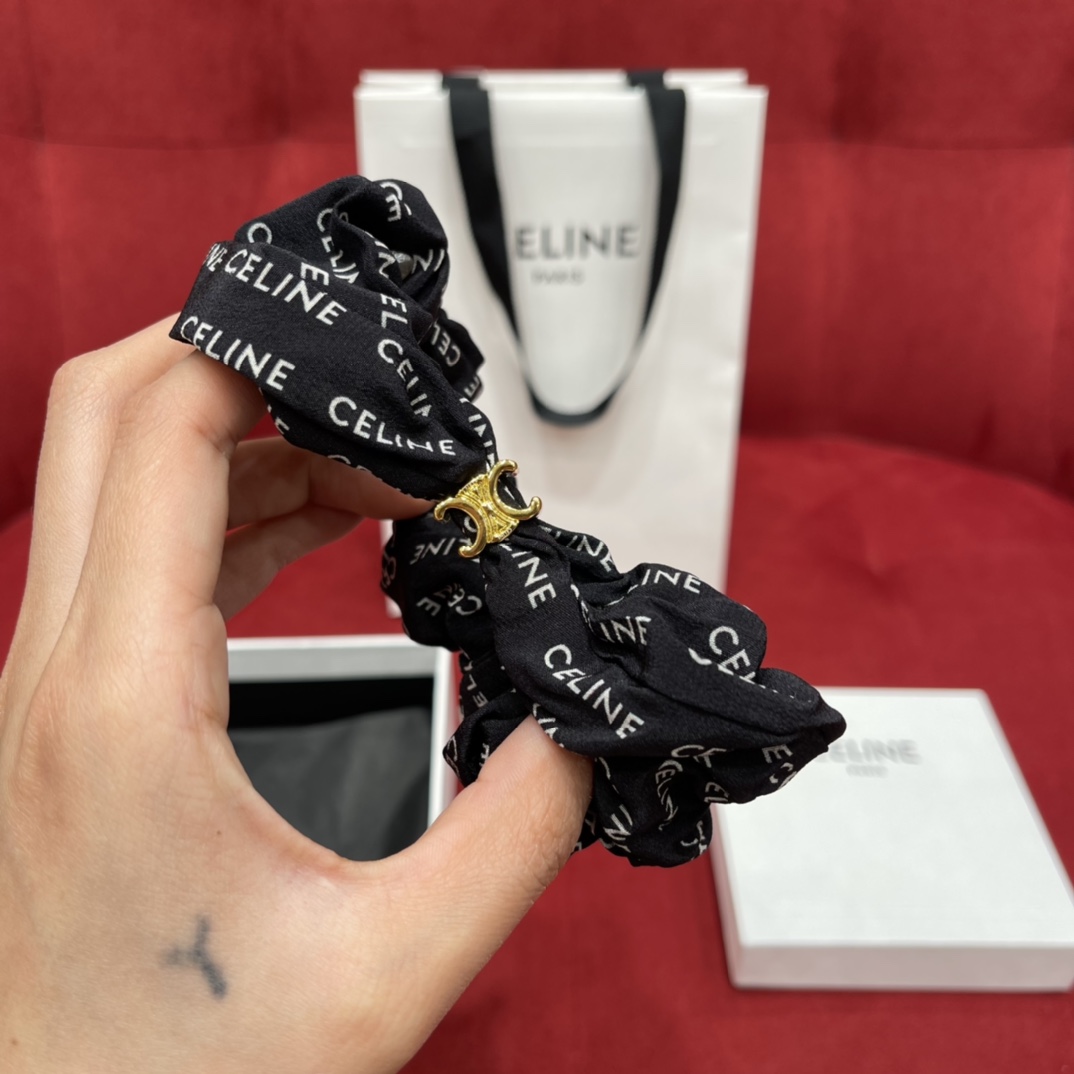 𝐂𝐞𝐥𝐢𝐧𝐞 Bracelet hair tie can be stacked with jewelry 100% mulberry silk