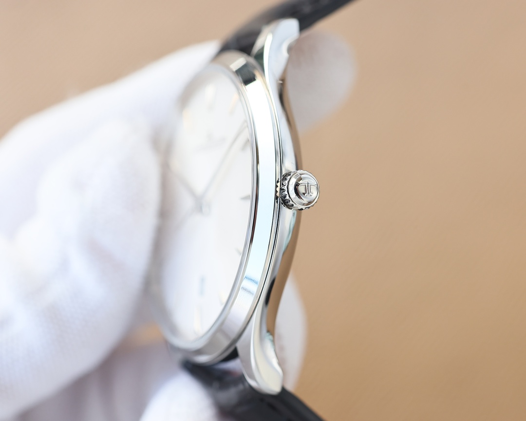 Jaeger-LeCoultre Master Ultra-thin Collection