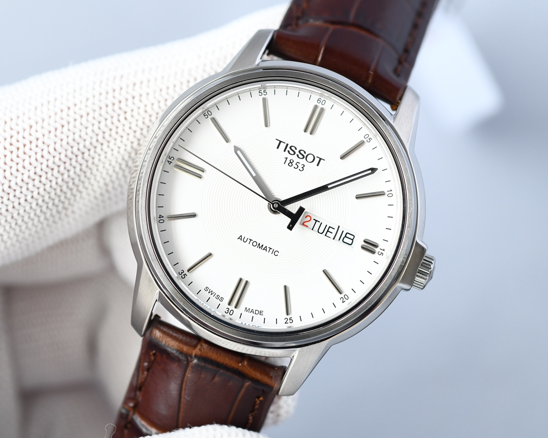 Tissot T065 series men's casual watch equipped with 2836 movement sapphire glass mirror