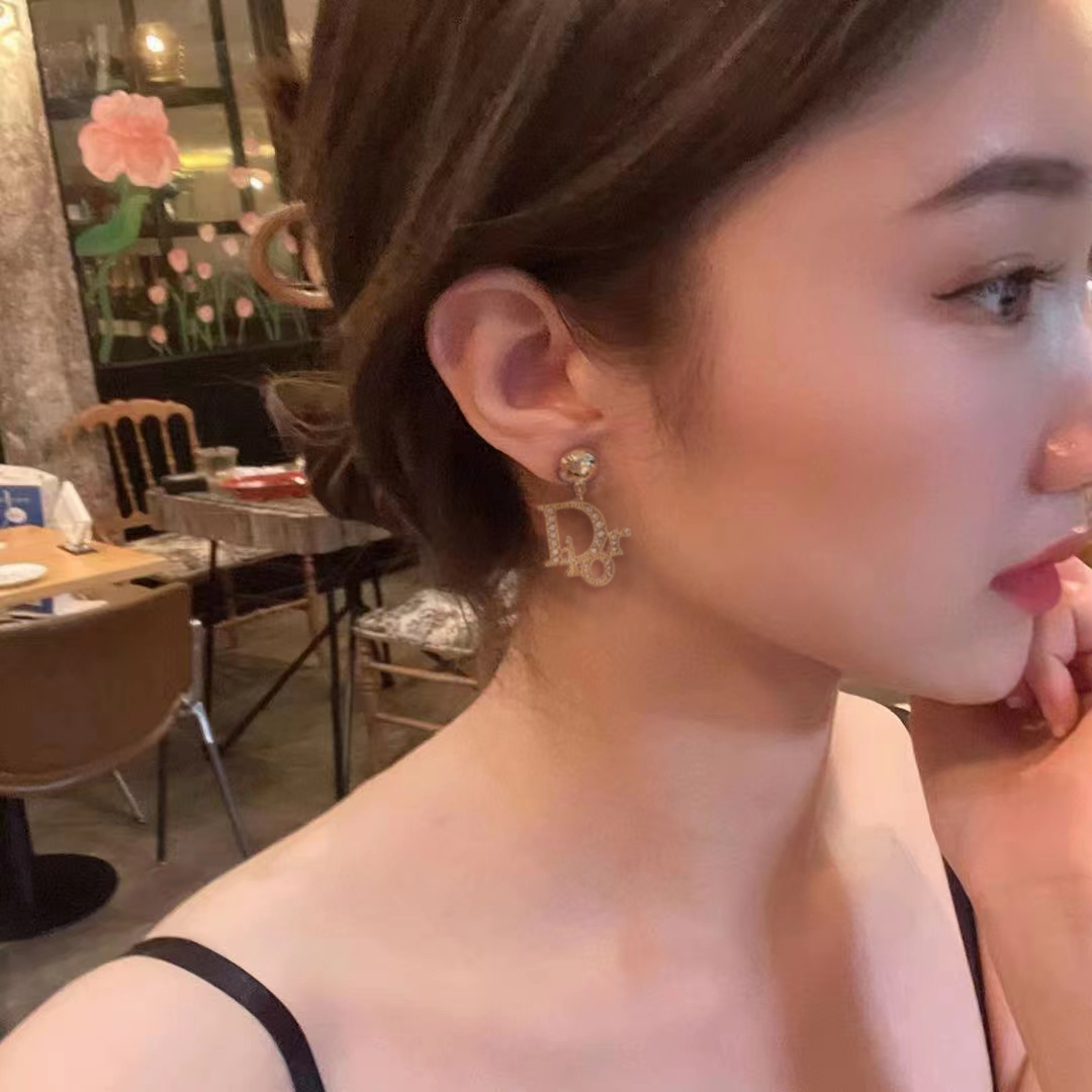 Dior fashion crystal diamond tassel full diamond logo letter stud earrings