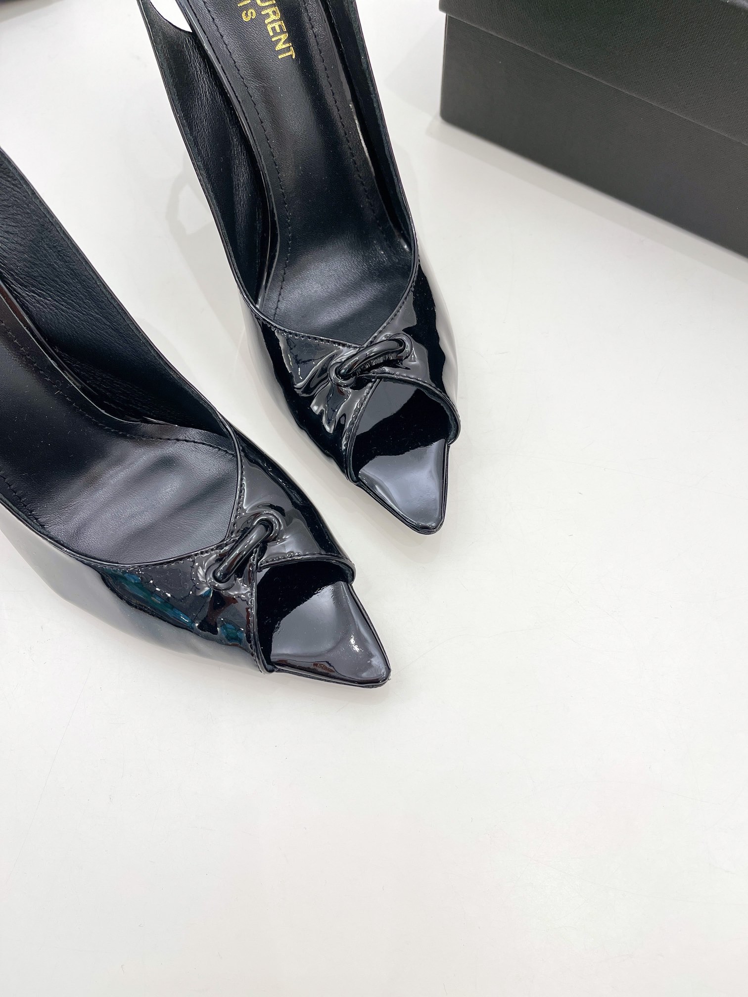 𝙎𝙖𝙞𝙣𝙩 𝙇𝙖𝙪𝙧𝙚𝙣𝙩 | 𝟐𝟎𝟐𝟏/𝐒𝐒 𝐧𝐞𝐰 YSL｜Roland 2022/fw early spring new baked high heels