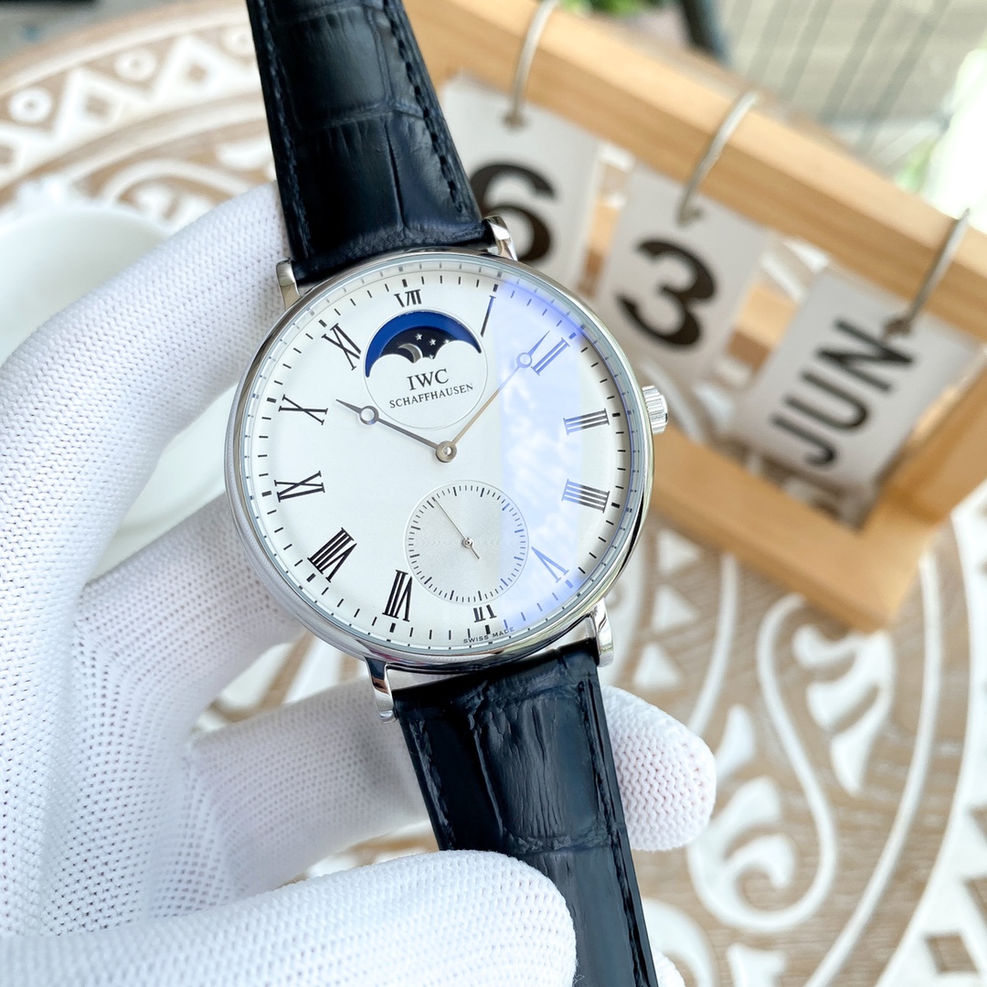 IWC- Fine men's watches Fully automatic mechanical movement, top 316 steel case and strap