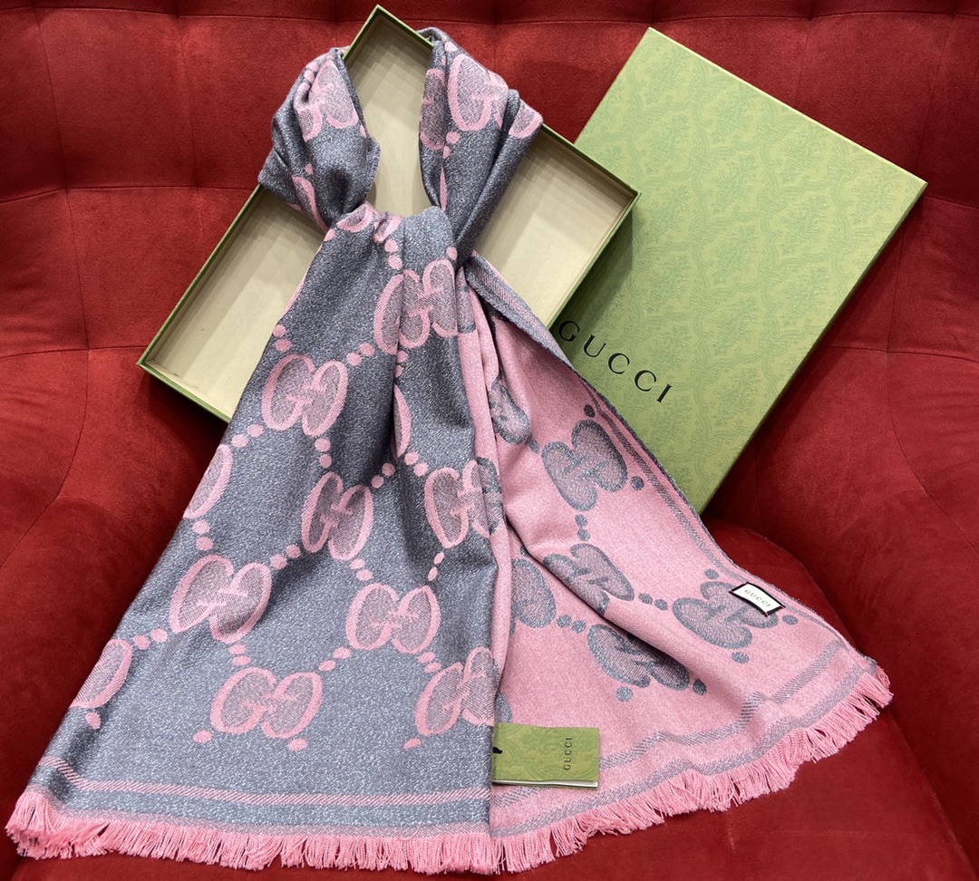 GUCCI Wool jacquard scarf 96% wool 2% polyamide 2% metal fiber