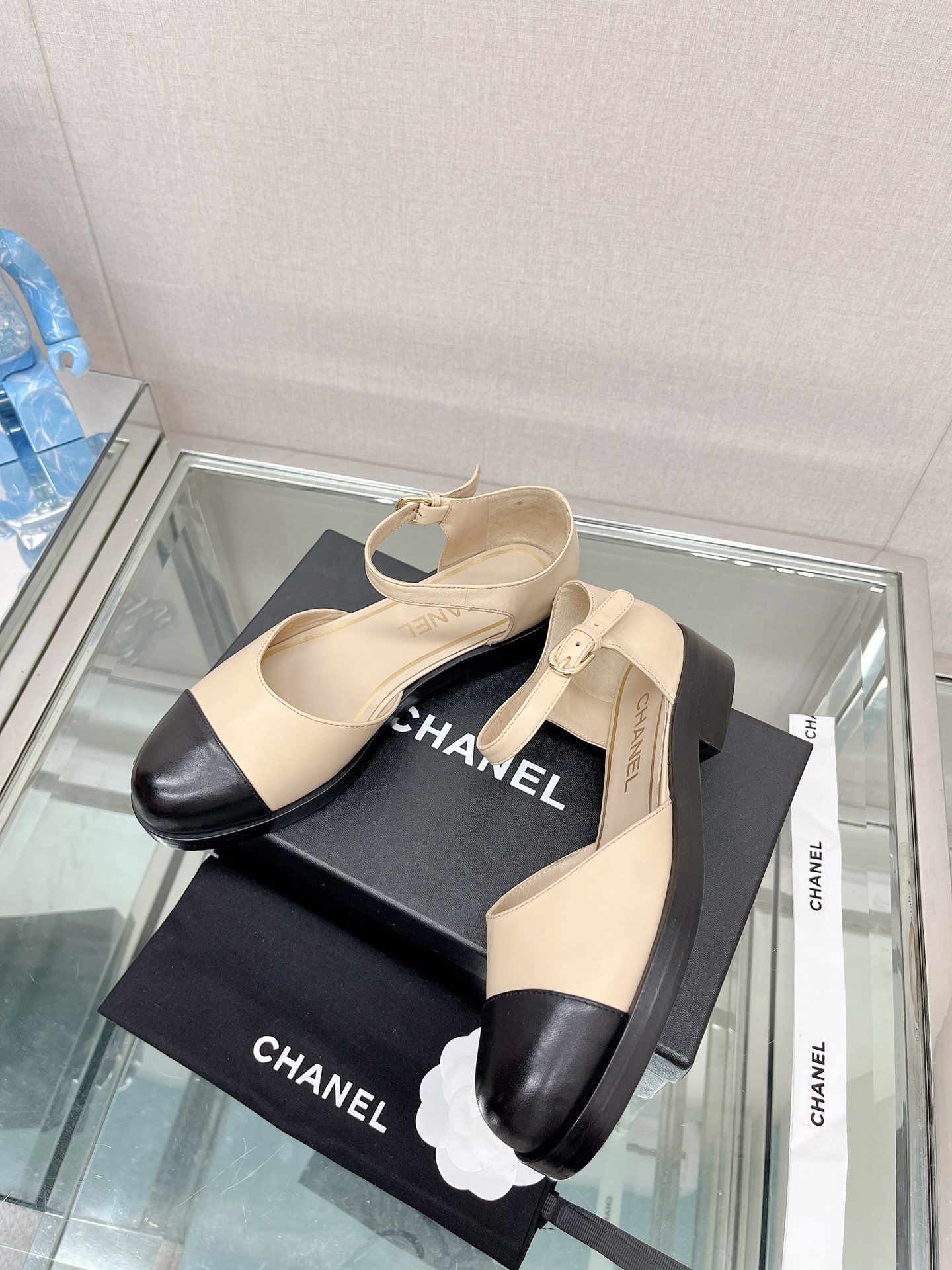 CHANEL 23Ss small incense thick bottom Mary Jane hollow sandals imported lambskin