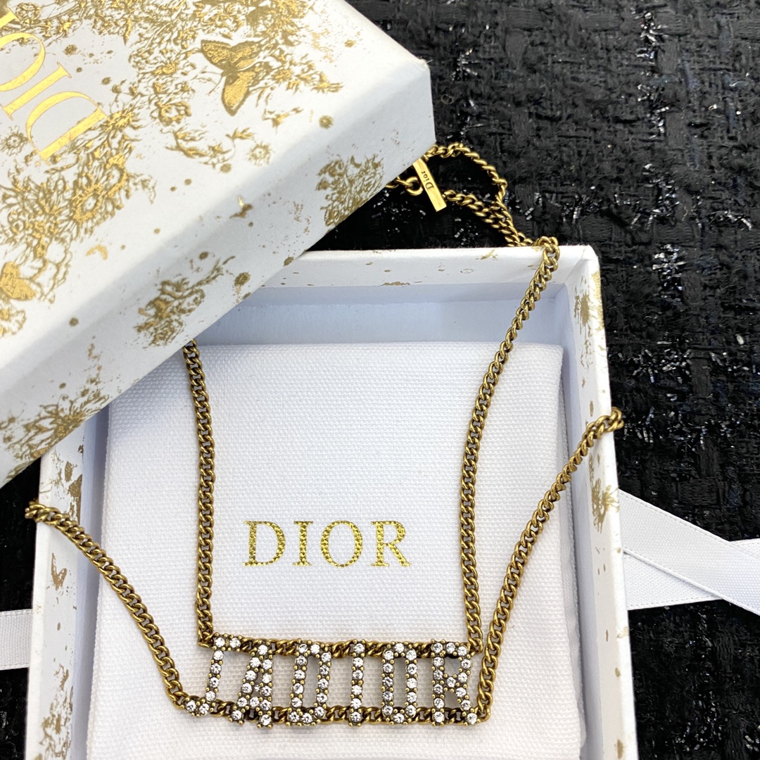 Dior necklace