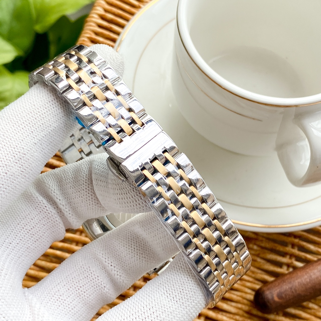 Jaeger-LeCoultre Fine Men's Watches