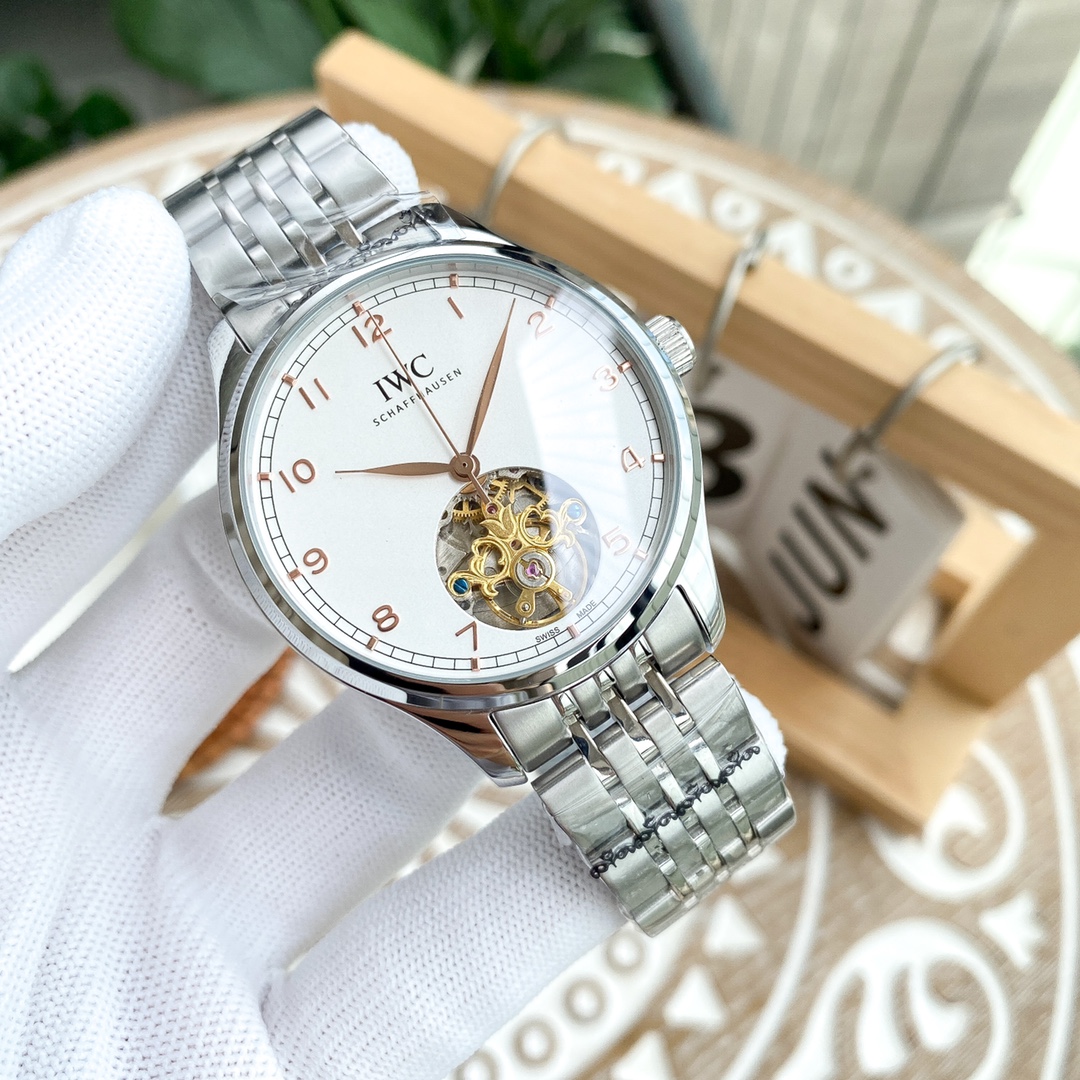 IWC- Fine men's watches Fully automatic mechanical movement, top 316 steel case and strap