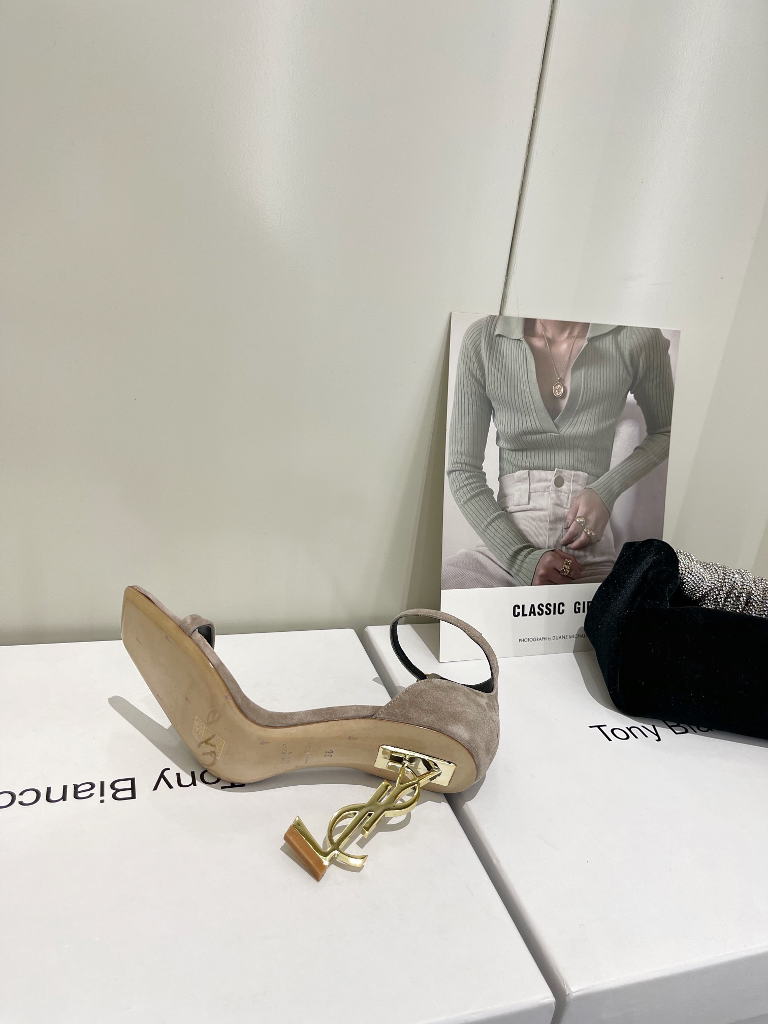 𝙎𝙖𝙞𝙣𝙩 𝙇𝙖𝙪𝙧𝙚𝙣𝙩 | 𝟐𝟎𝟐𝟐/𝐒𝐒 𝐧𝐞𝐰 YSL｜Saint Laurent silk diamond buckle high heels Imported silk