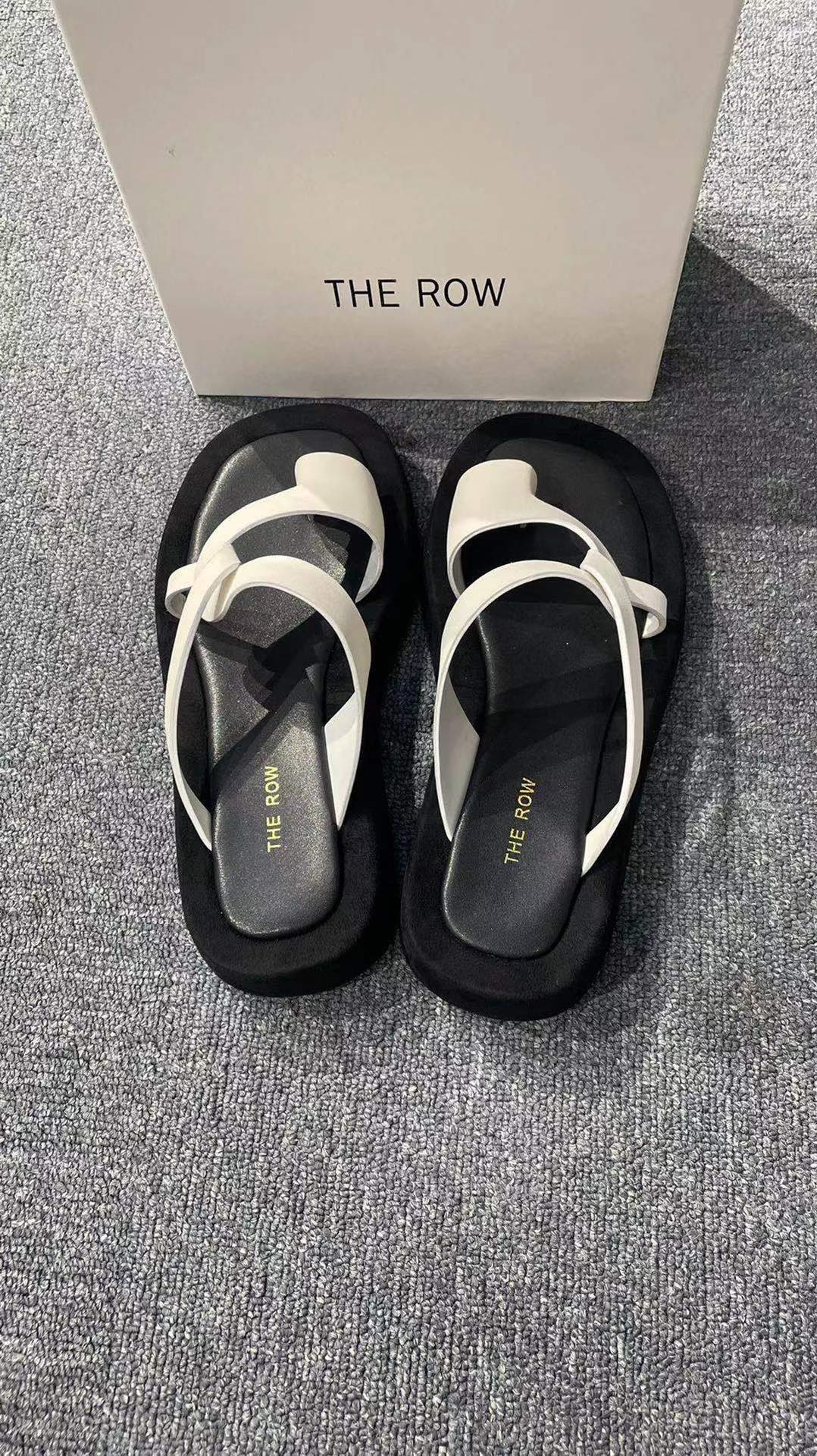 THE ROW | 𝟐𝟎𝟐𝟏/𝐒𝐒 𝐧𝐞𝐰 The row 2021 official website synchronization niche sexually cool wind thick bottom flip-flops