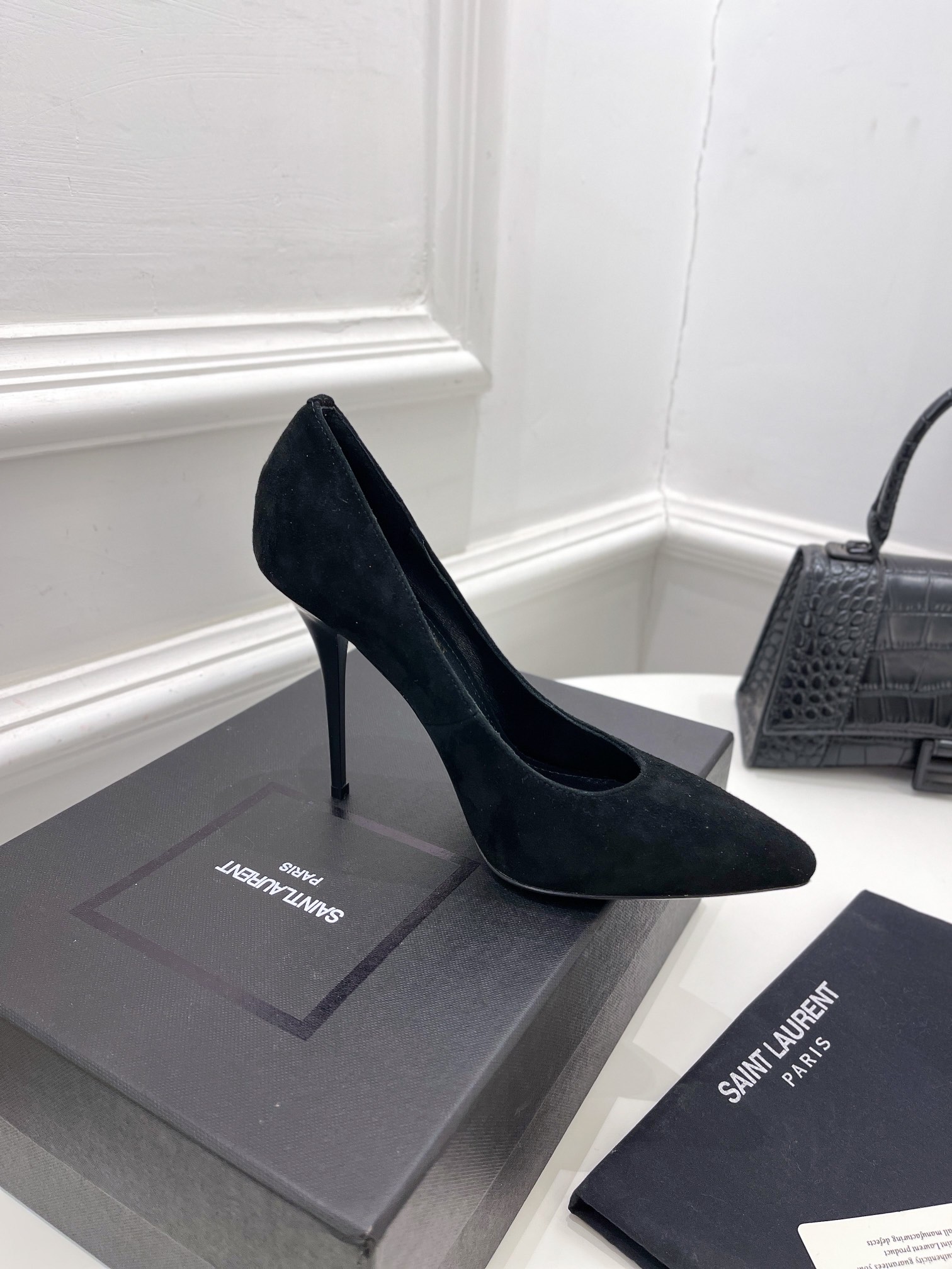 𝙎𝙖𝙞𝙣𝙩 𝙇𝙖𝙪𝙧𝙚𝙣𝙩 | 𝟐𝟎𝟐𝟏/𝐒𝐒 𝐧𝐞𝐰 YSL｜Roland 2022/fw early spring new baked high heels