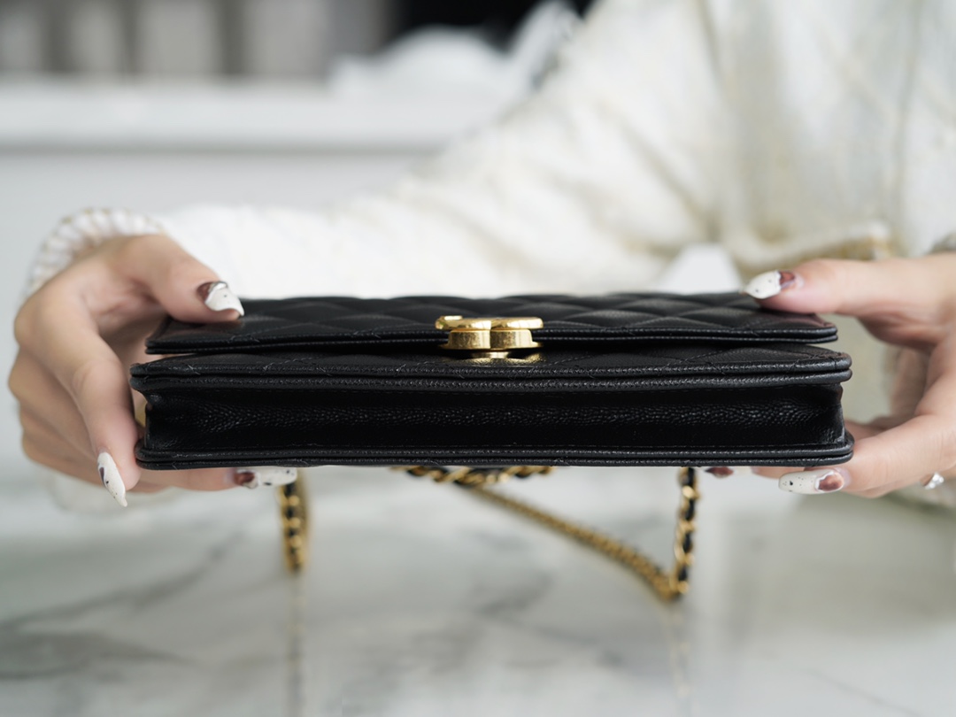 𝗖𝗛𝗔𝗡𝗘𝗟✦ Italian lychee grain calfskin 𝟮𝟐𝑲 New Chain 𝐰𝐨𝐜 Black Gold