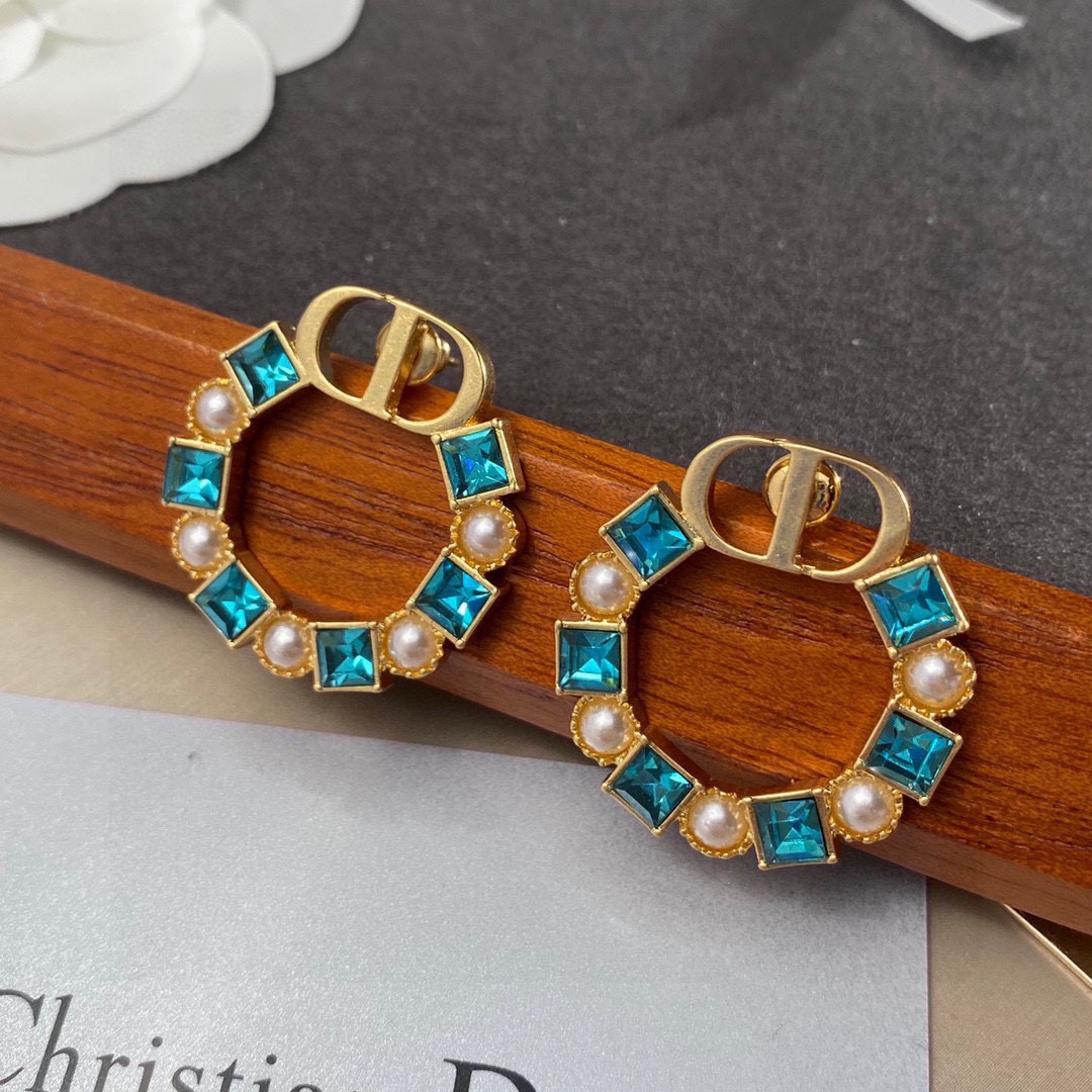 Dior Pearl Stud Earrings