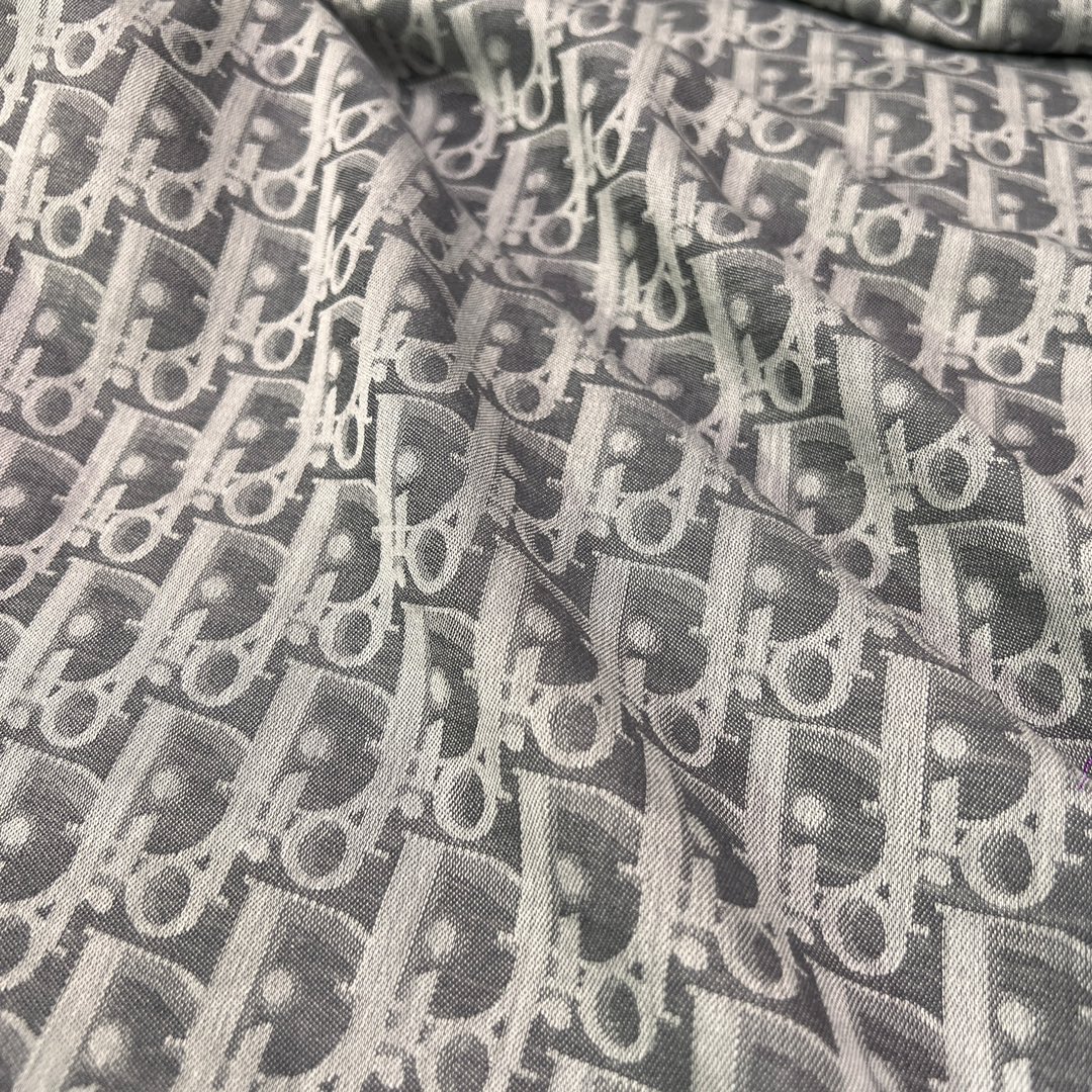 𝐃𝐢𝐨𝐫 · 23款新款牛仔系列-字母长巾浅灰色45%棉32%羊毛23%真丝