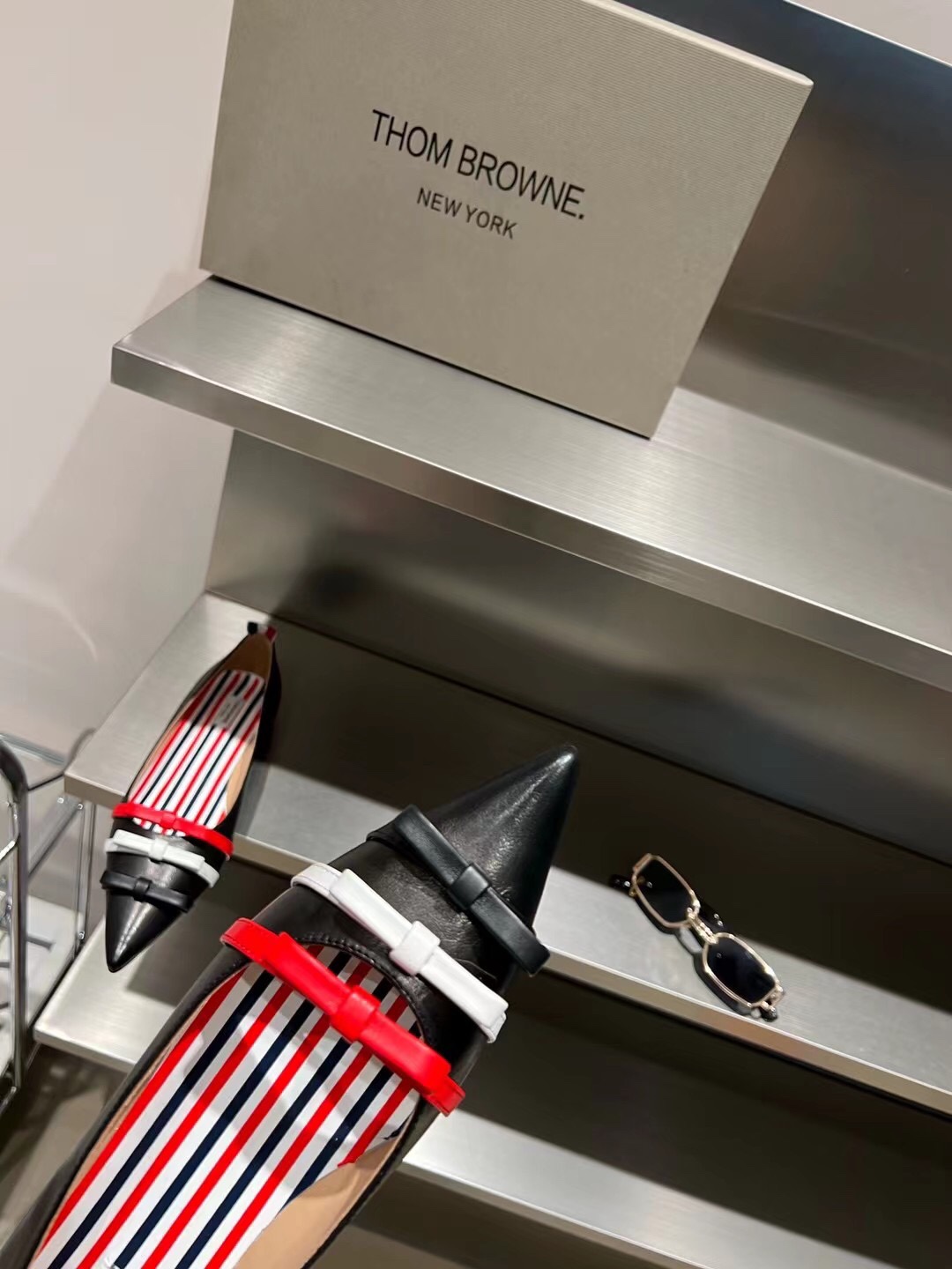 Thom Browne | 𝟐𝟎𝟐𝟏/𝐒𝐒 𝐧𝐞𝐰 Tom Brown 2022/AW Pointed Toe Chic Single Shoes