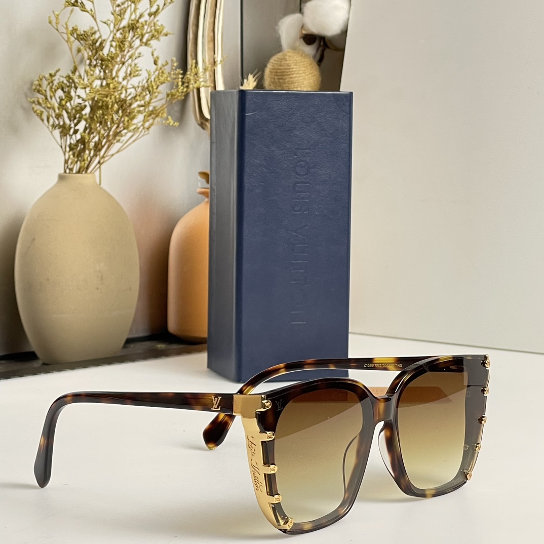 LOUIS VUITTON MODEL：Z1589