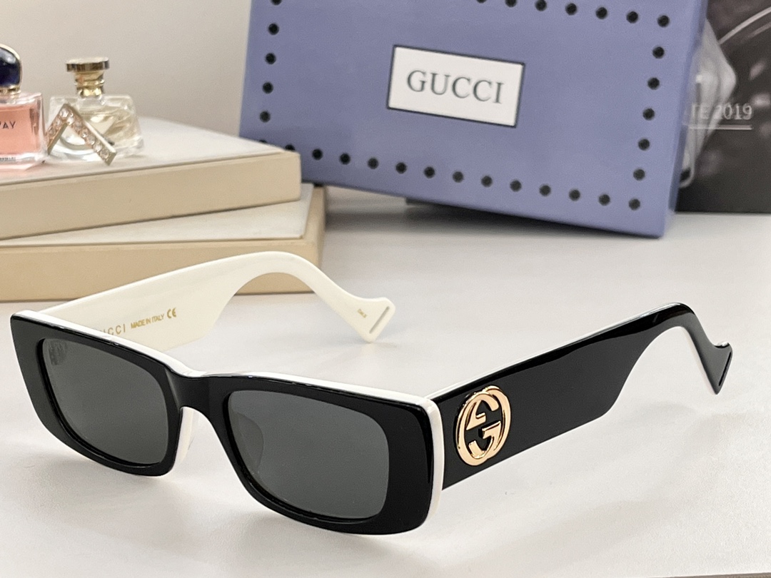 GUCCI GG0516S