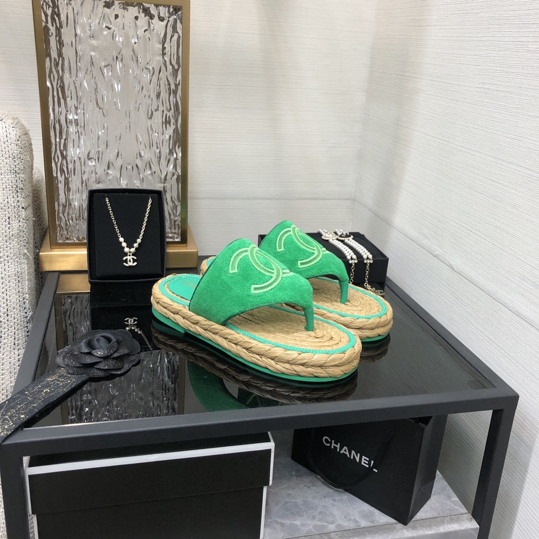 CHANEL 2022 knitted flip-flops fashionable and versatile series Imported custom towel fabric