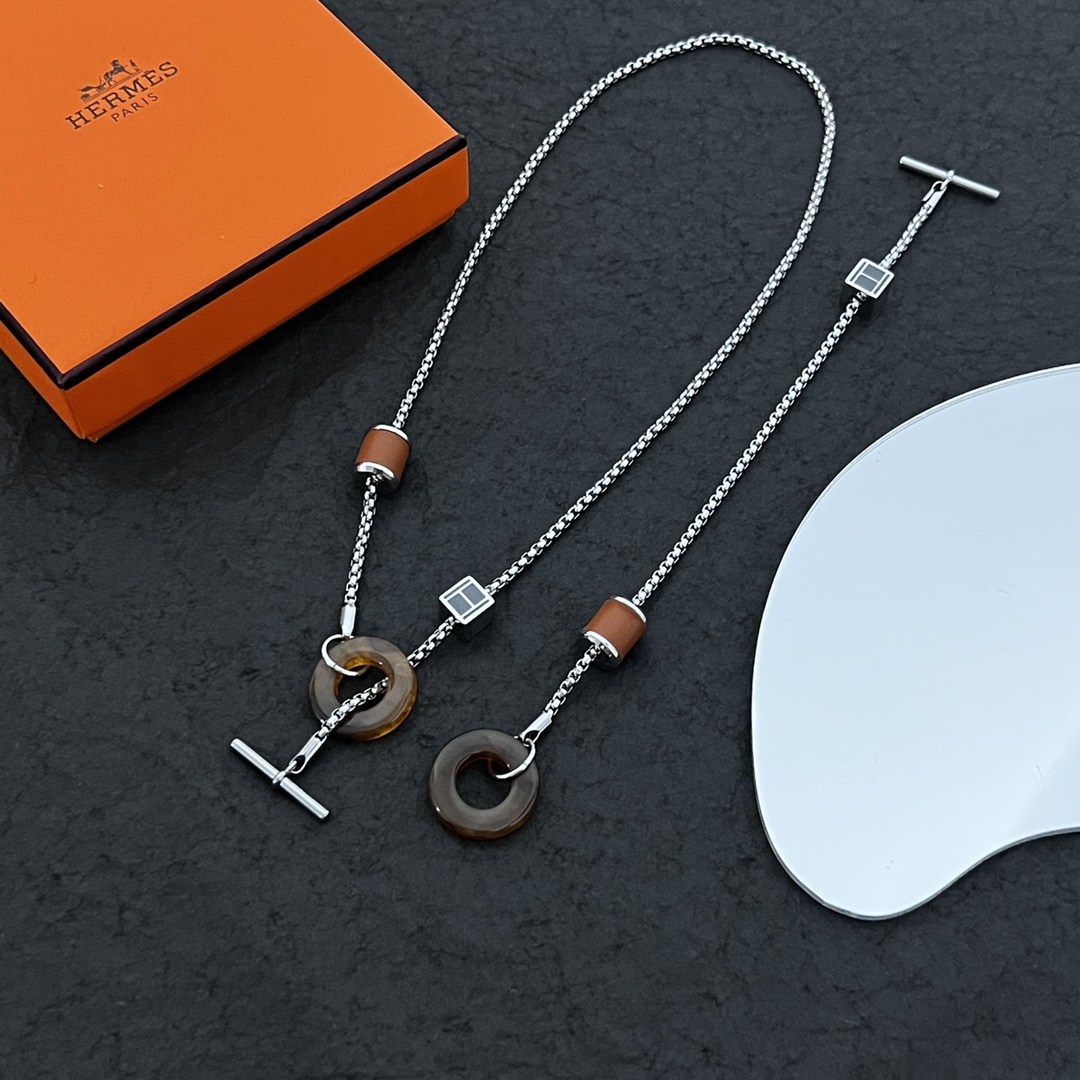 Hermes necklace
