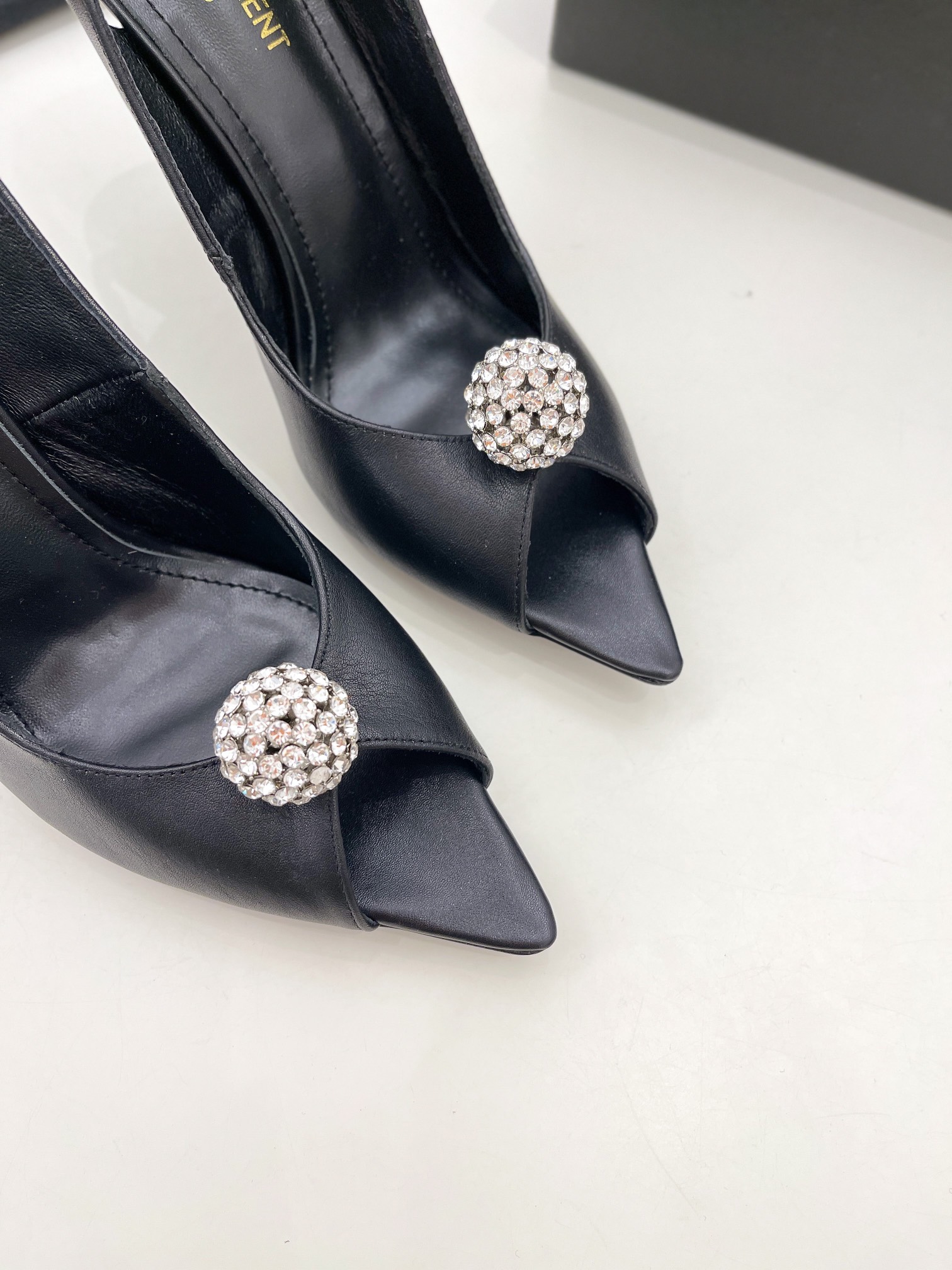 𝙎𝙖𝙞𝙣𝙩 𝙇𝙖𝙪𝙧𝙚𝙣𝙩 | 𝟐𝟎𝟐𝟏/𝐒𝐒 𝐧𝐞𝐰 YSL｜Roland 2022/fw early spring new baked high heels