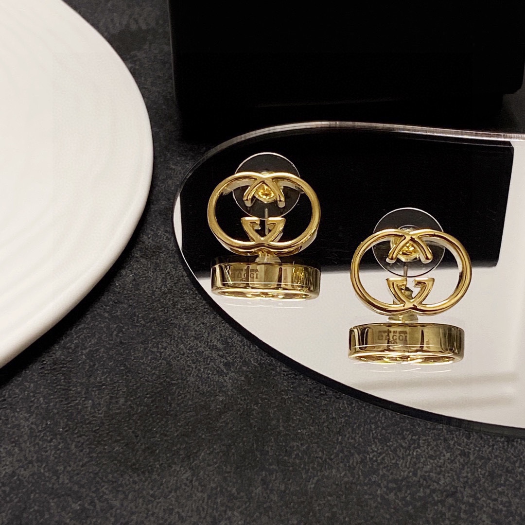 𝐆𝐮𝐜𝐜𝐢 Double G Stud Earrings