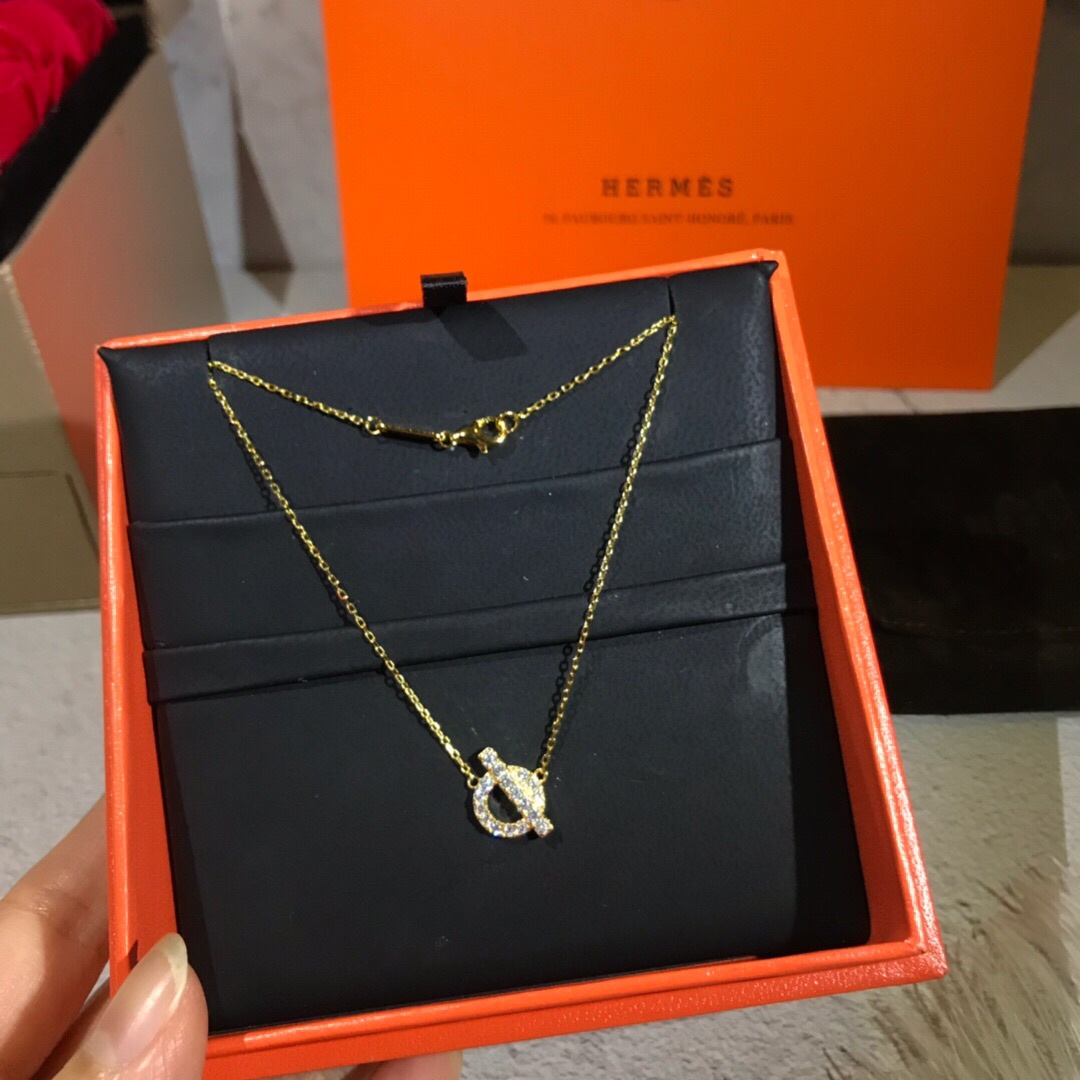 Hermes necklace