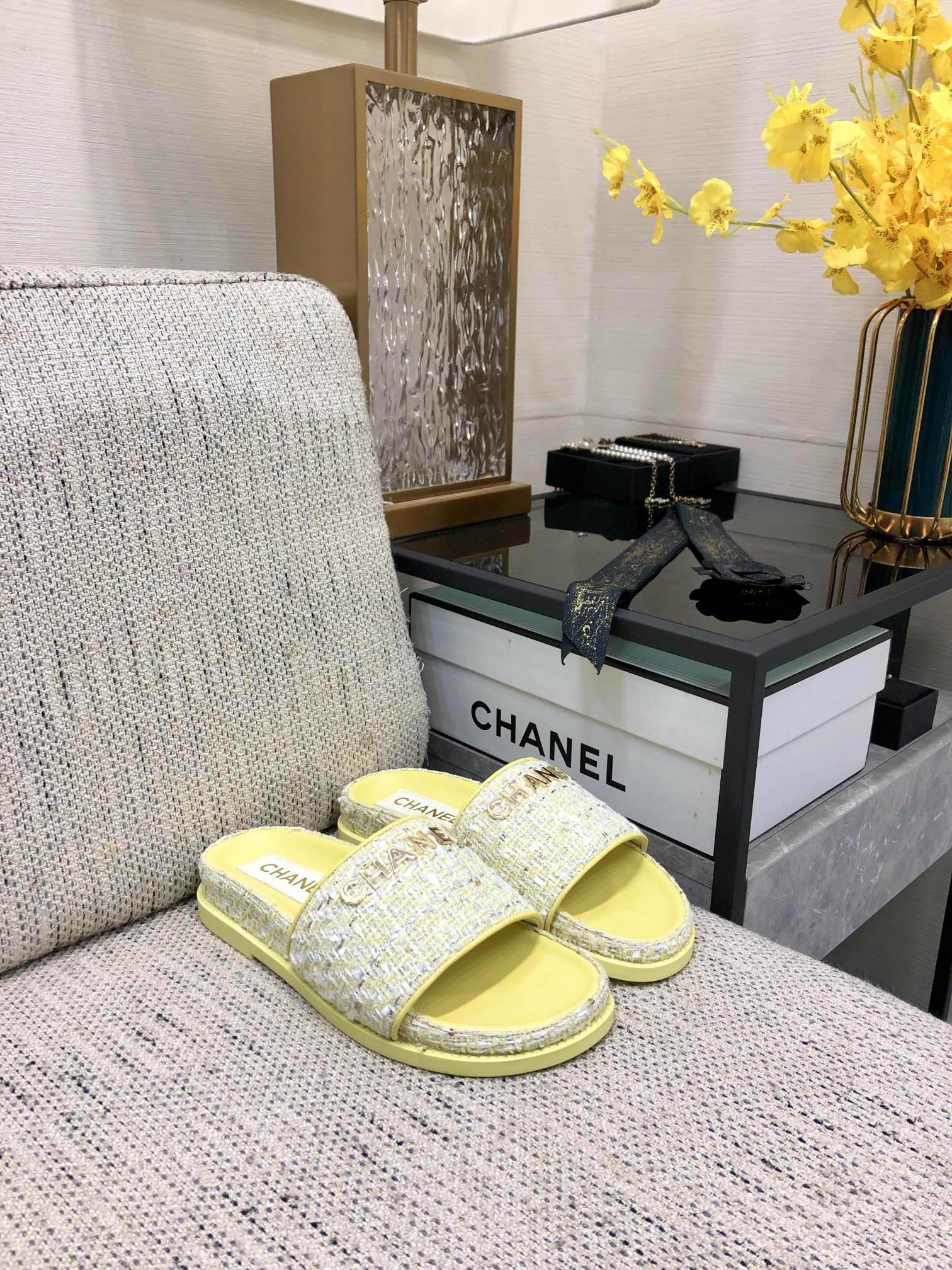 CHANEL 2022 early spring latest honey slippers fashion versatile series imported sheepskin cushioned feet