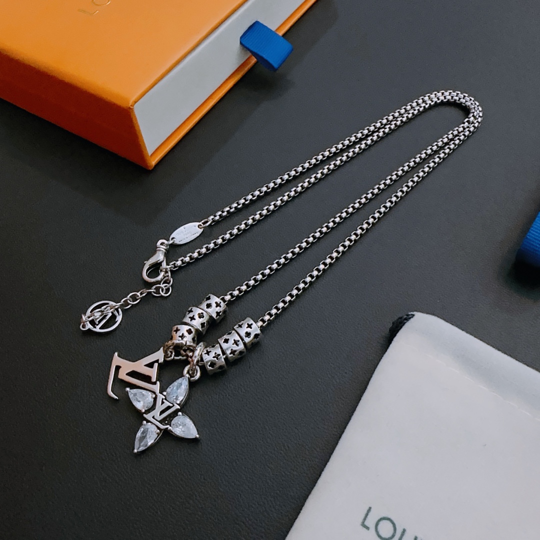 Louis Vuitton Rockabilly punk thai silver vintage silver necklace for couples with a 60cm chain length that can be changed