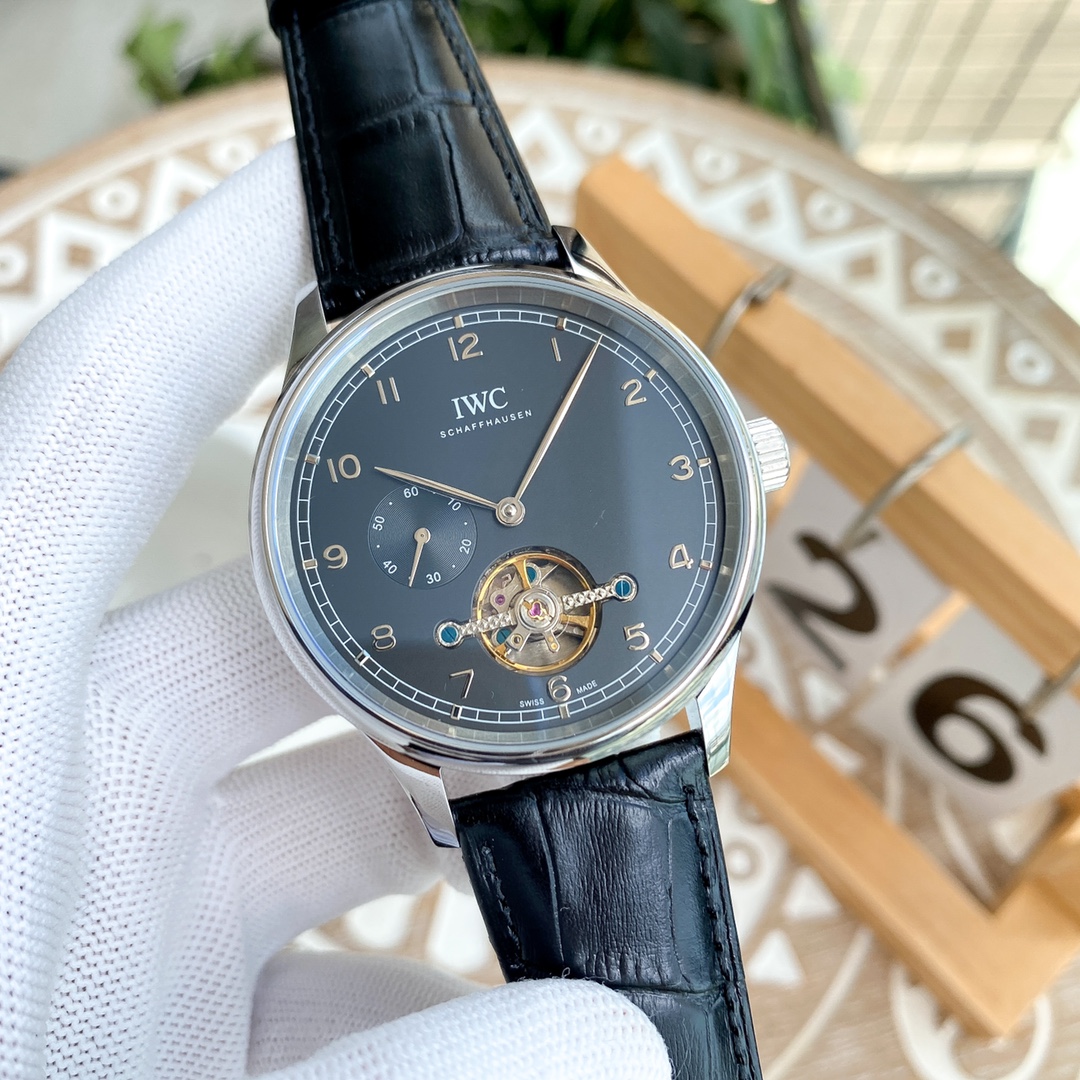 IWC- Fine men's watches Fully automatic mechanical movement, top 316 steel case and strap