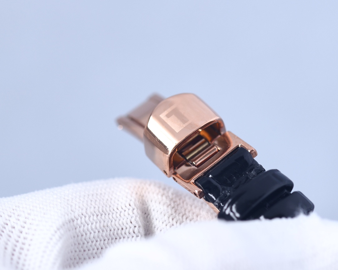 Tissot Carrie T126.010 Swiss Quartz Ladies Watch