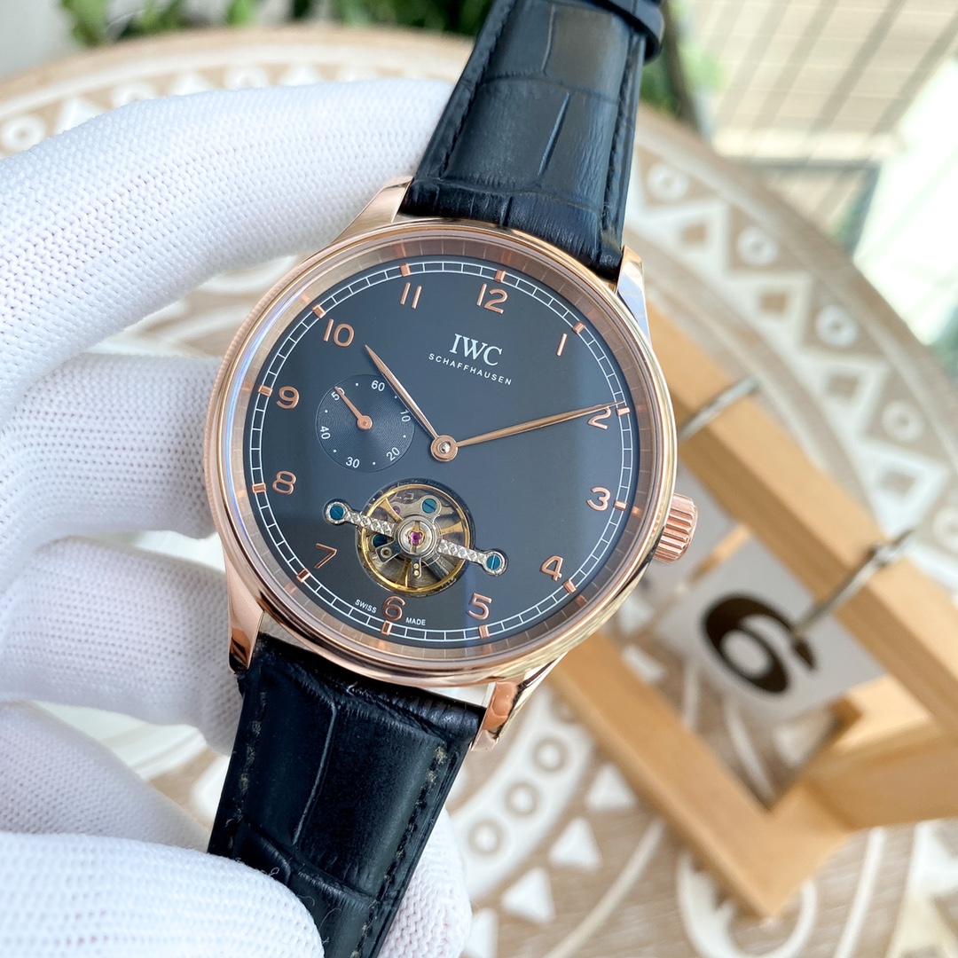 IWC- Fine men's watches Fully automatic mechanical movement, top 316 steel case and strap