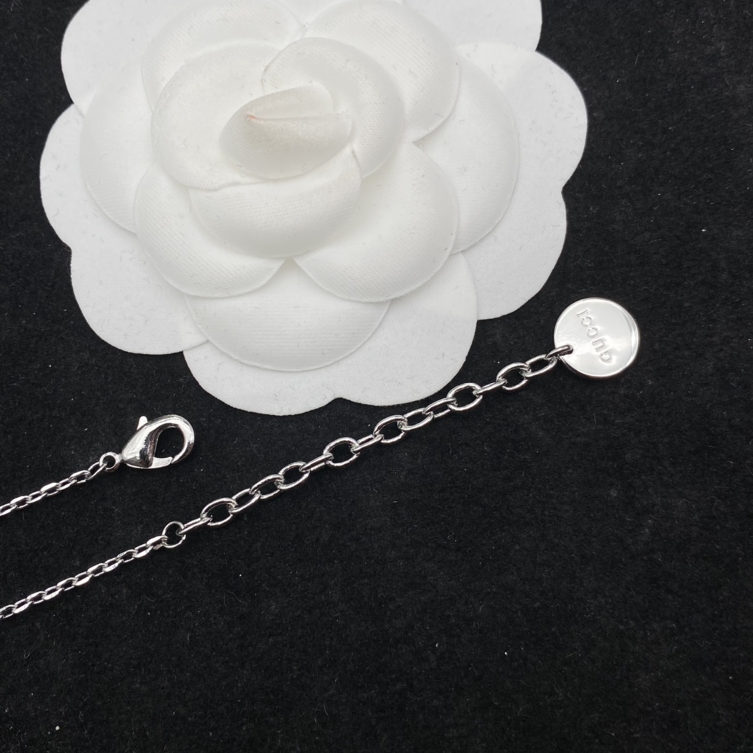 𝐆𝐮𝐜𝐜𝐢 Double G diamond-studded all-match necklace