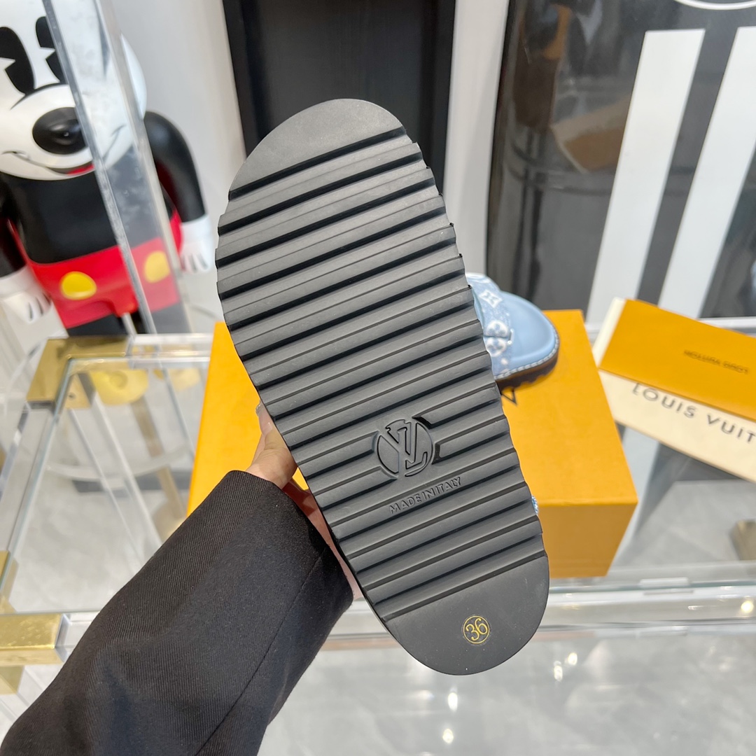 Louis Vuitton 2023 spring and summer beach sandals