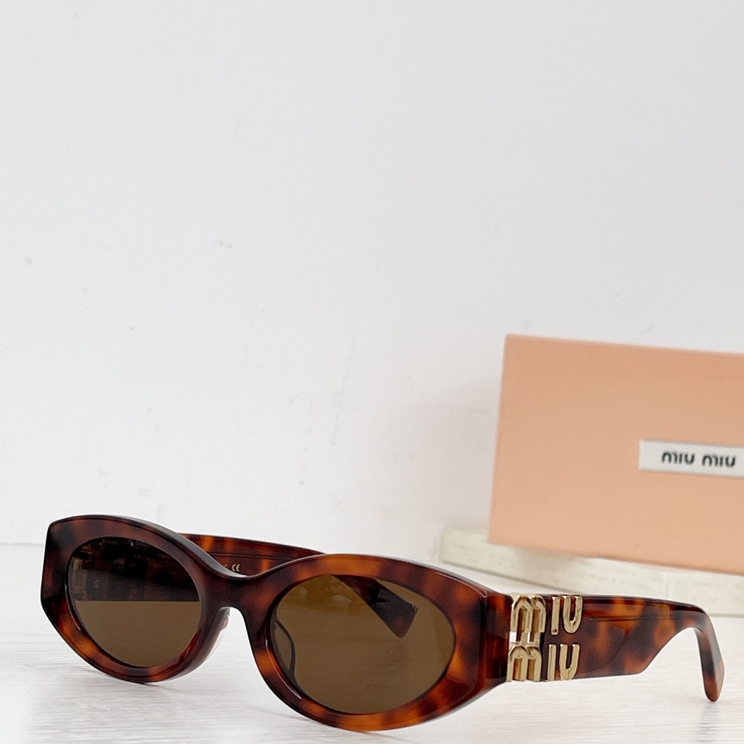 MIU MIU MODEL：MU11WS