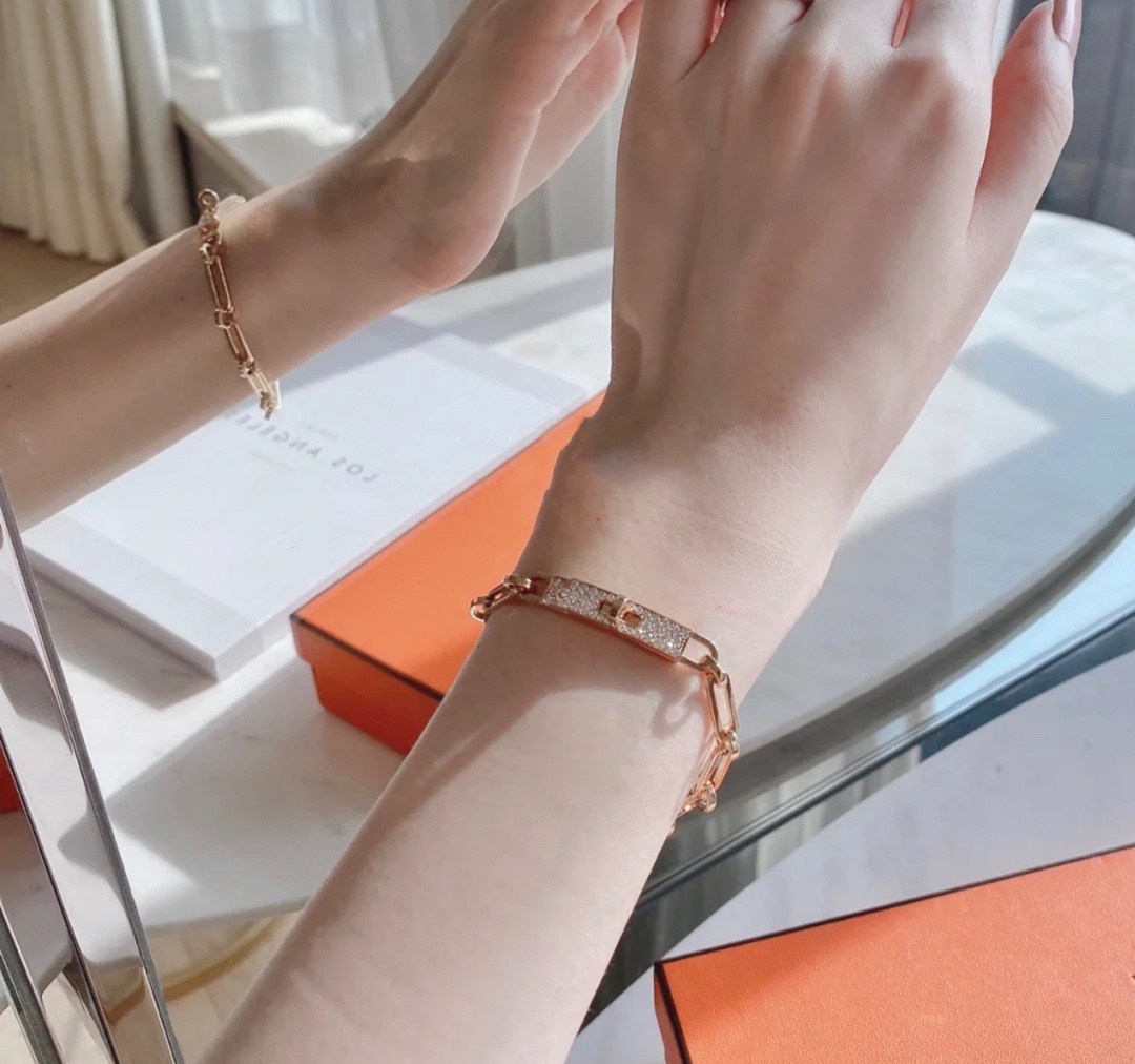 Hermes bracelet