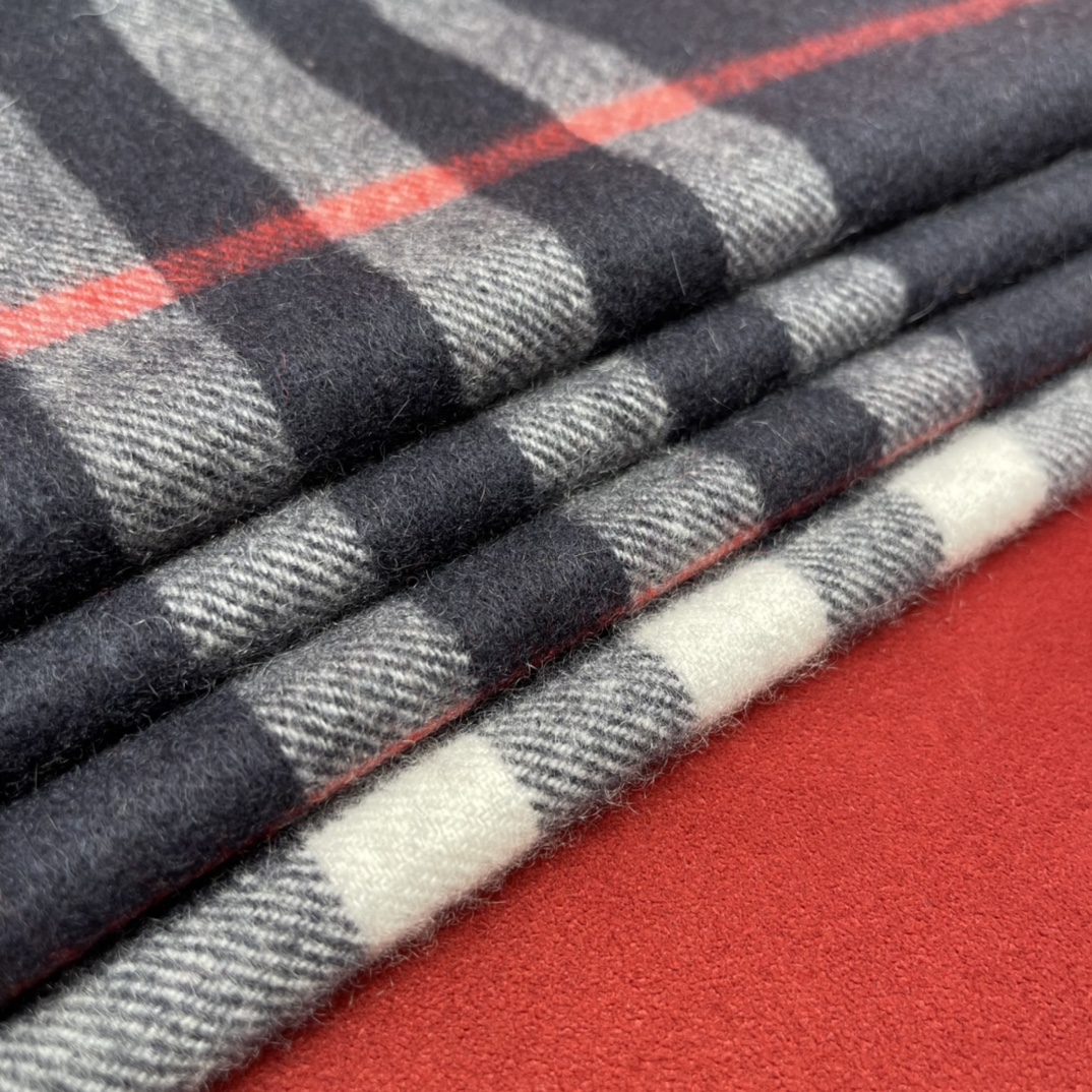 Burberry Classic Check Scarf