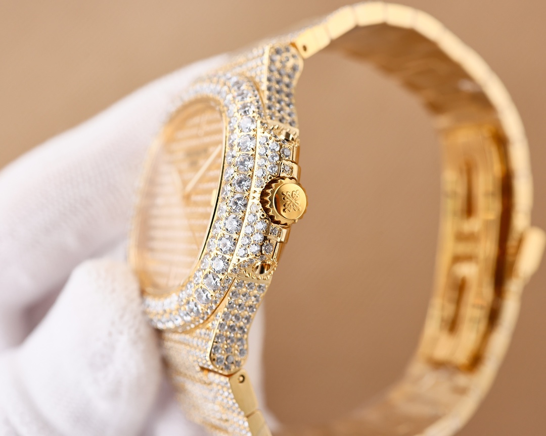 Patek Philippe Platinum Nautilus Watches