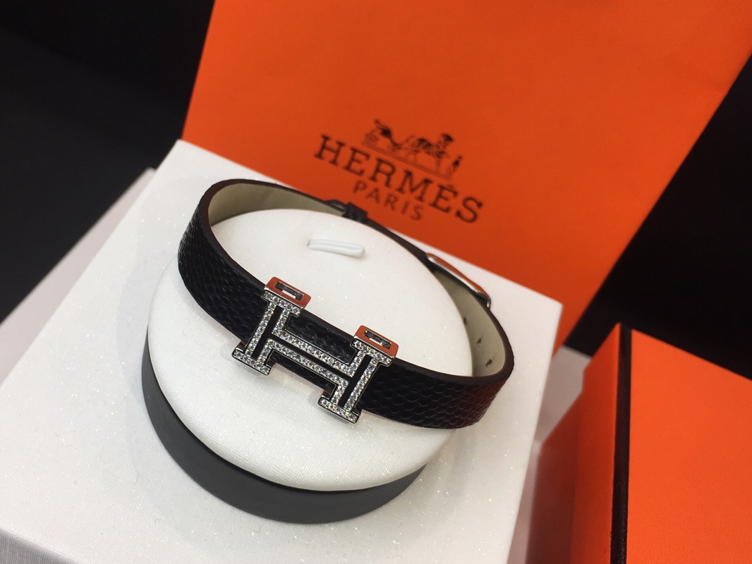 Hermes bracelet