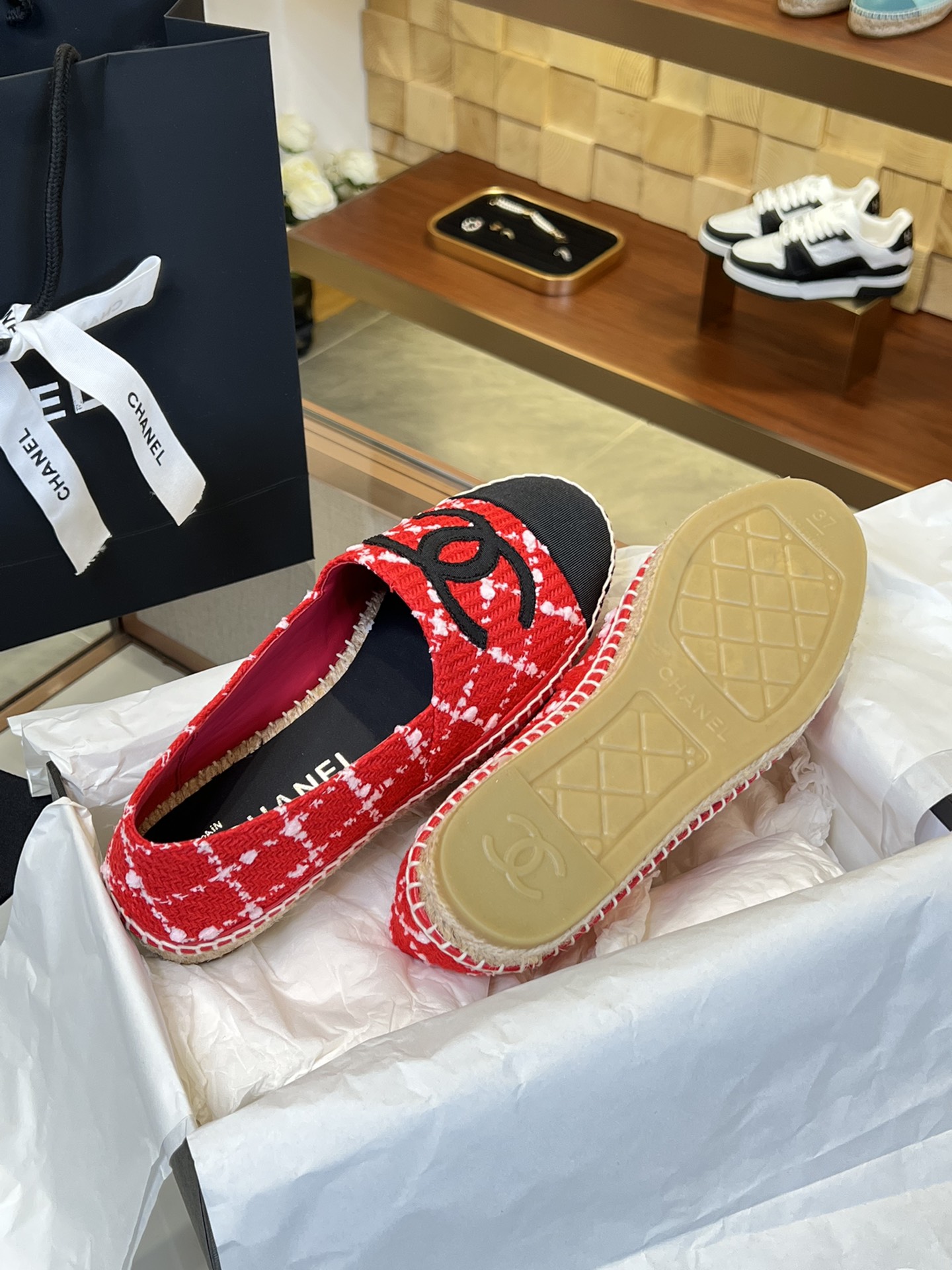 CHANEL fisherman shoes Chanel classic version of the original injection of rubber translucent rubber original color hemp sole