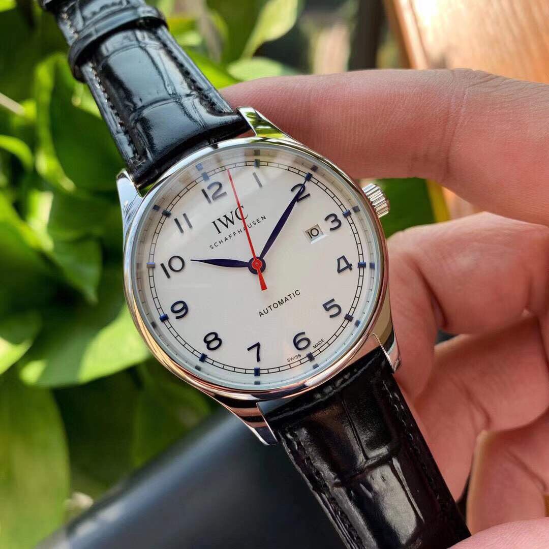 IWC- Vanguard - Men's Watch Mechanical Automatic Movement Mineralized Glass 316L Stainless Steel Case